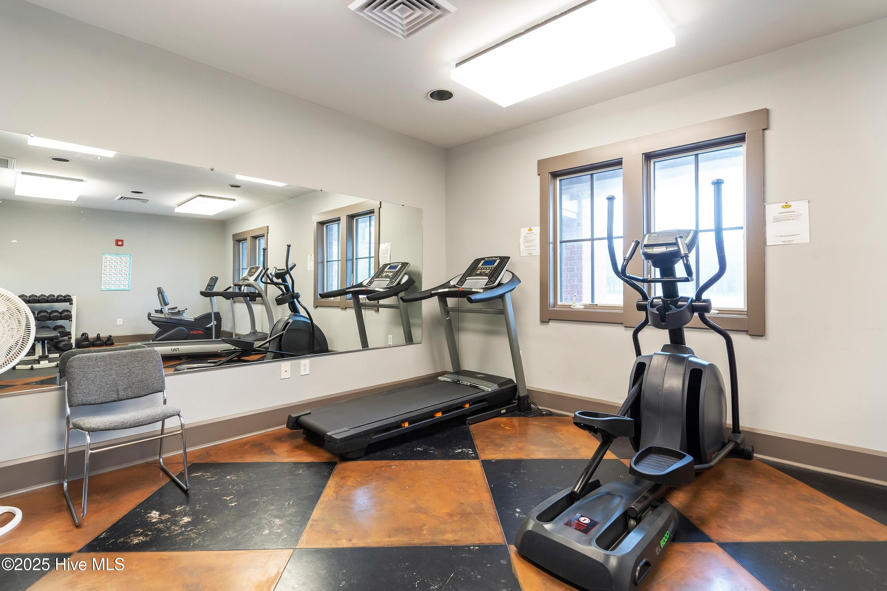 100522432 | Photo 82