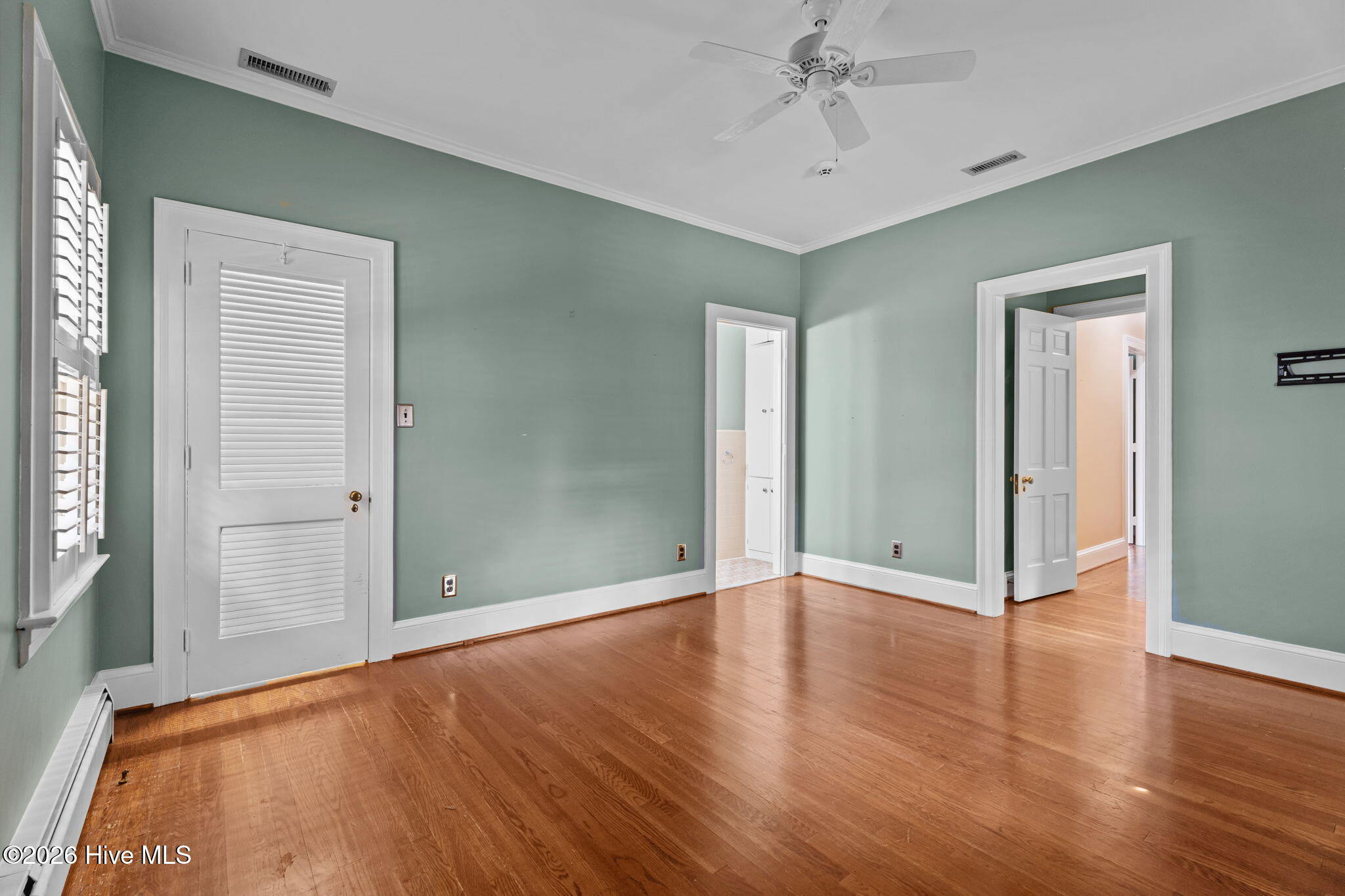 401 Brentwood Drive N
