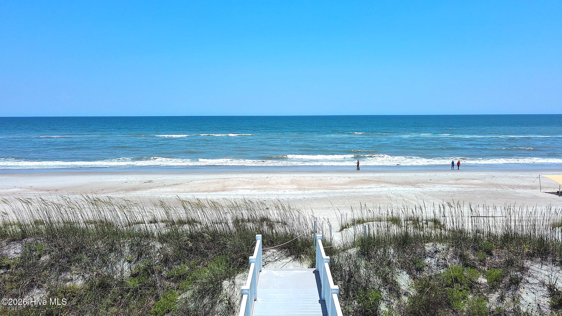 100550759 | Photo 48