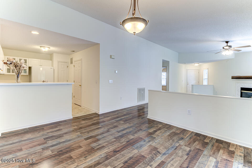 100539365 | Photo 11