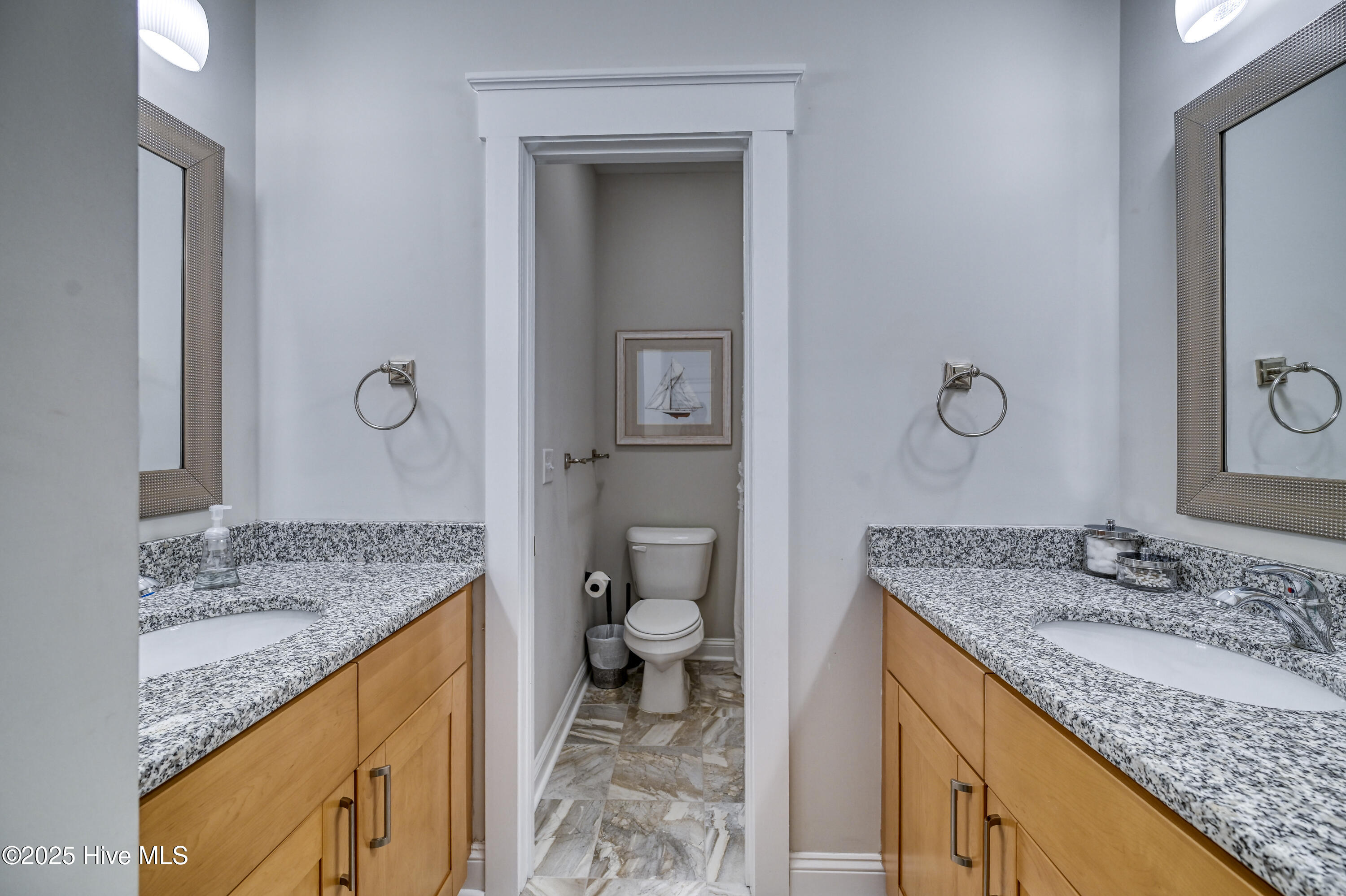 100543491 | Photo 55