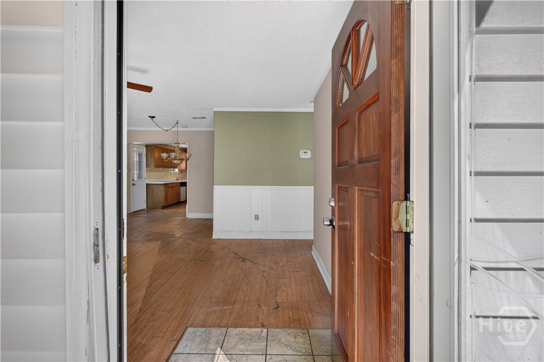 Photo 3 of Single family home for sale at 1 Lansing Ave, Savannah, GA 31406 | MLS# SA362571 | Listing updated on 2026-09-18