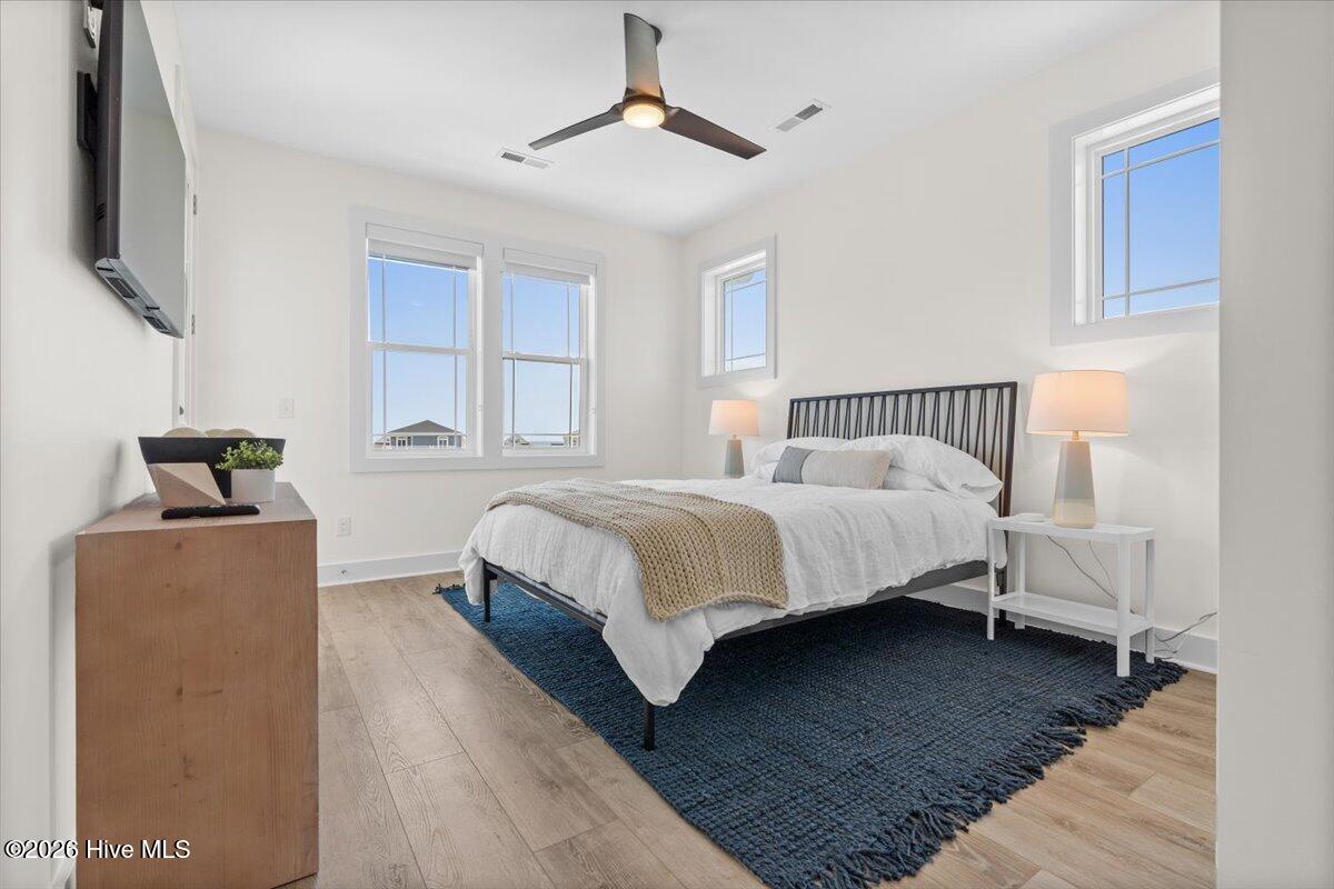 100552016 | Photo 30