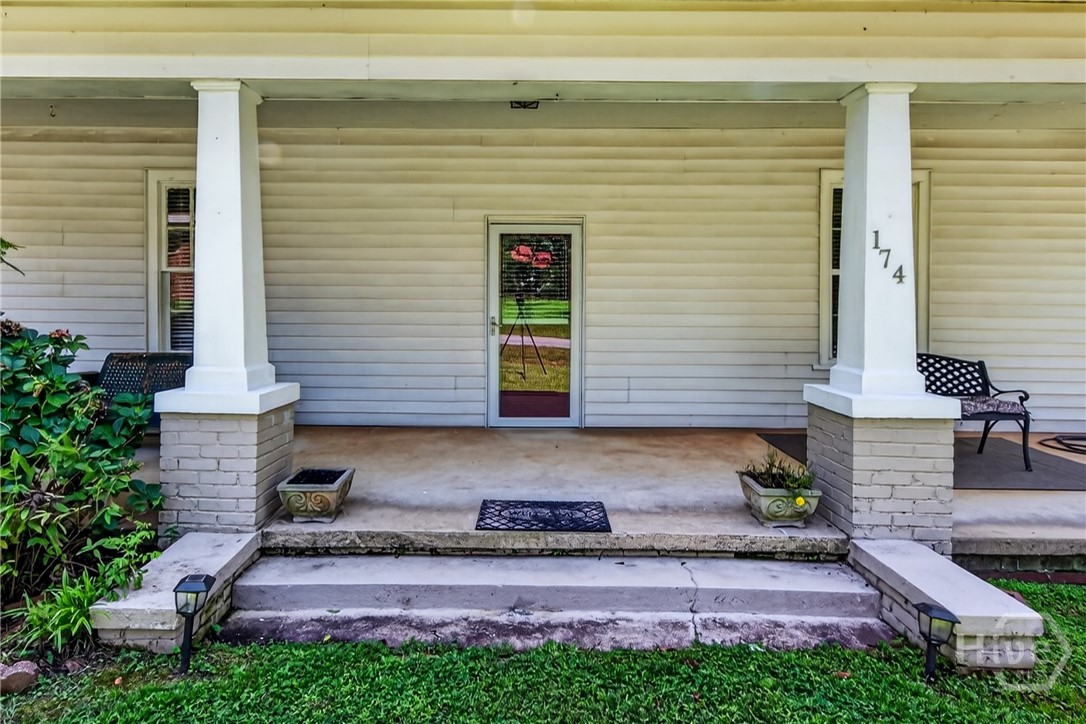 3rd image of 174 Sanford Dr, Nicholson, GA 30565 | MLS# CL363250