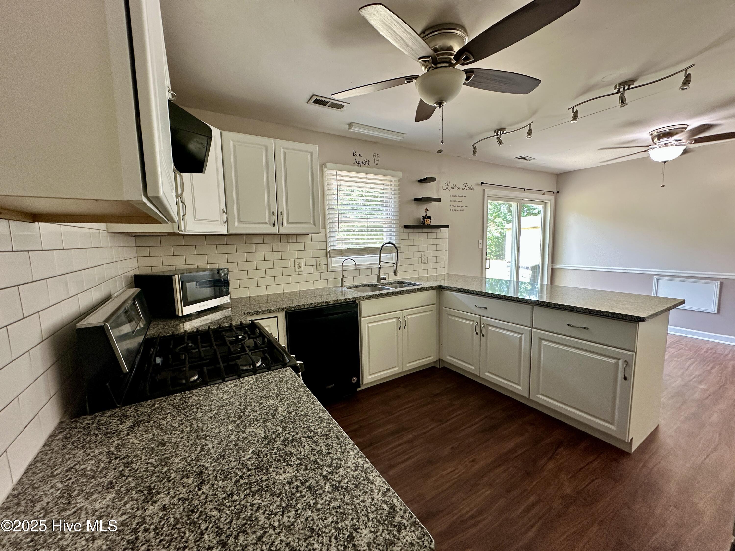 Homes for sale in Havelock, NC | 313 Deacon Ct, Havelock, NC 28532 | MLS# 100525747