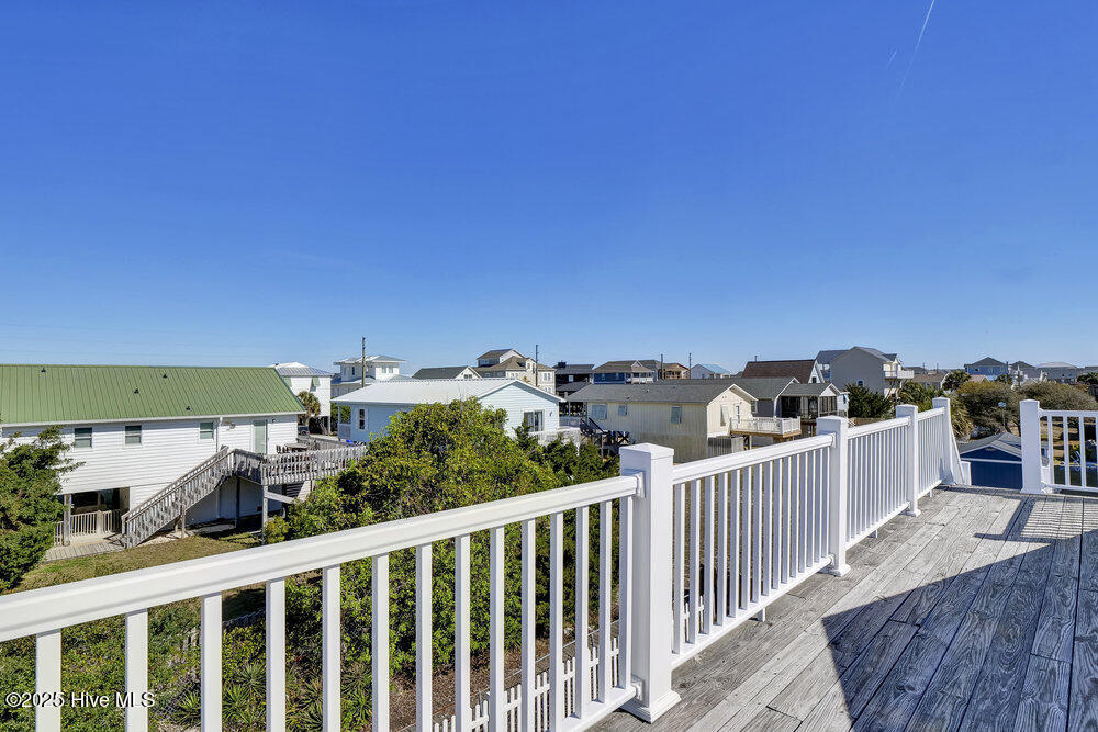 100533445 | Photo 47