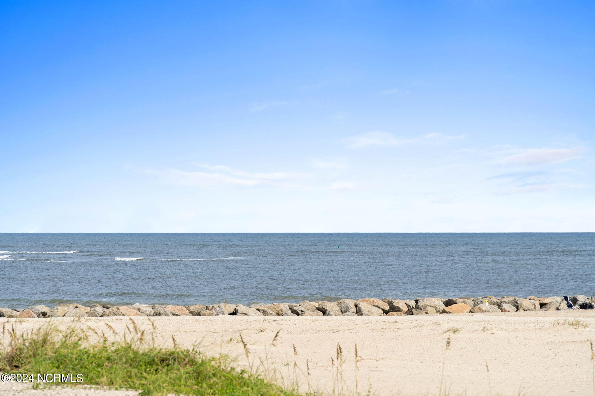 100464984 | Photo 50