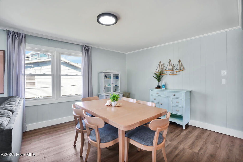 100532068 | Photo 13