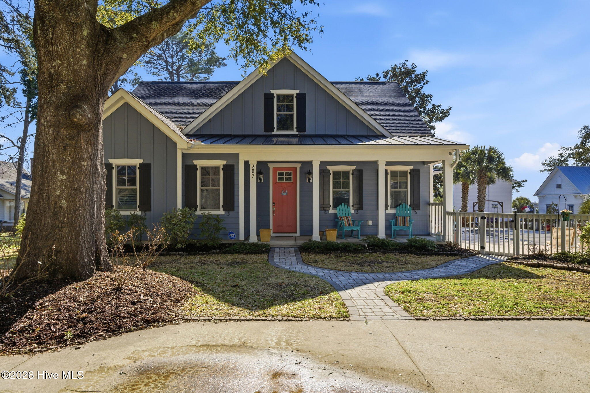 100553836 | Photo 71