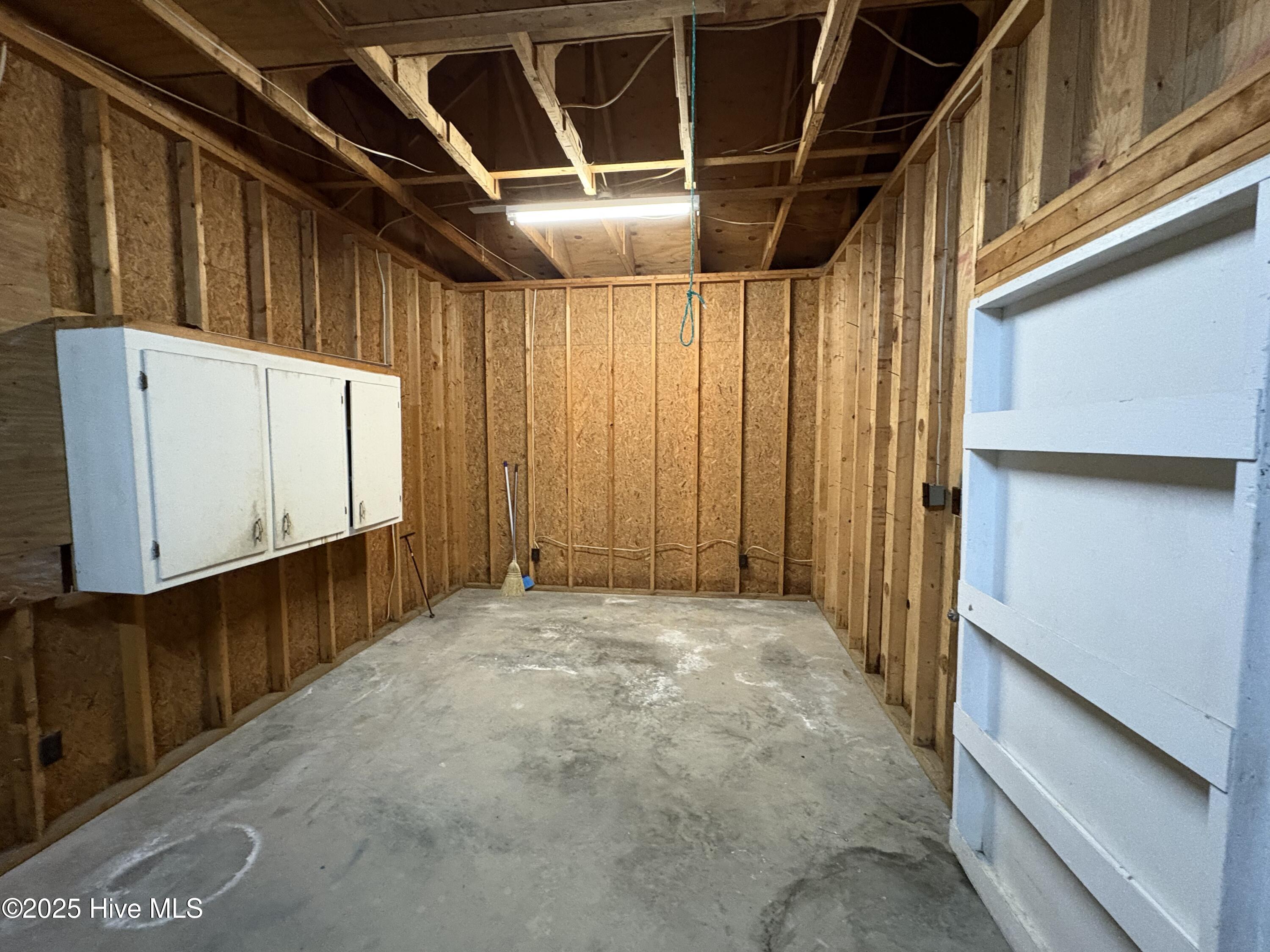 100544908 | Photo 24