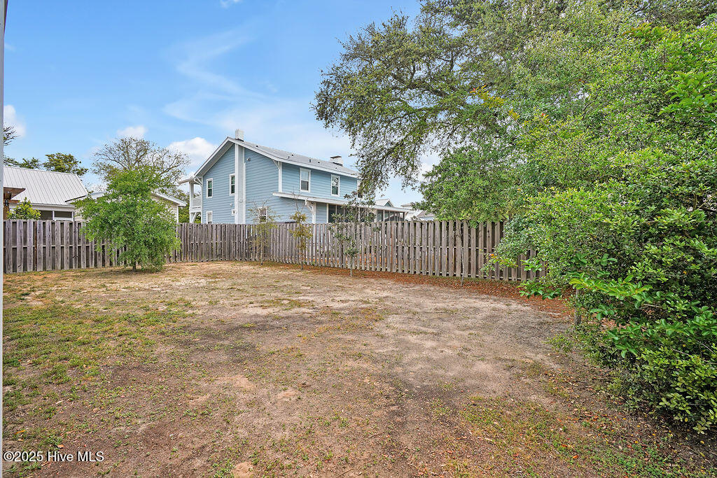 100504186 | Photo 32