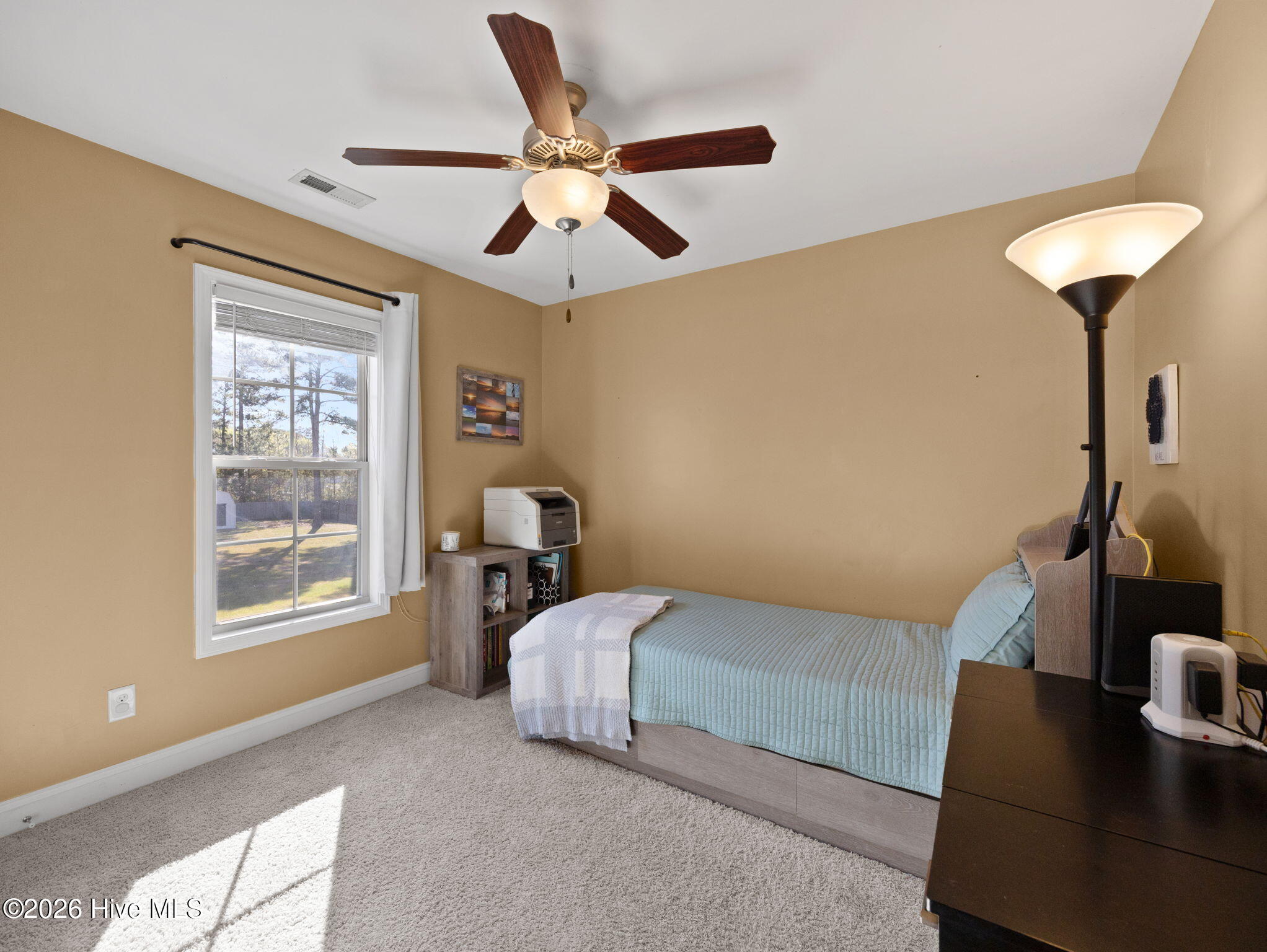 100565873 | Photo 30