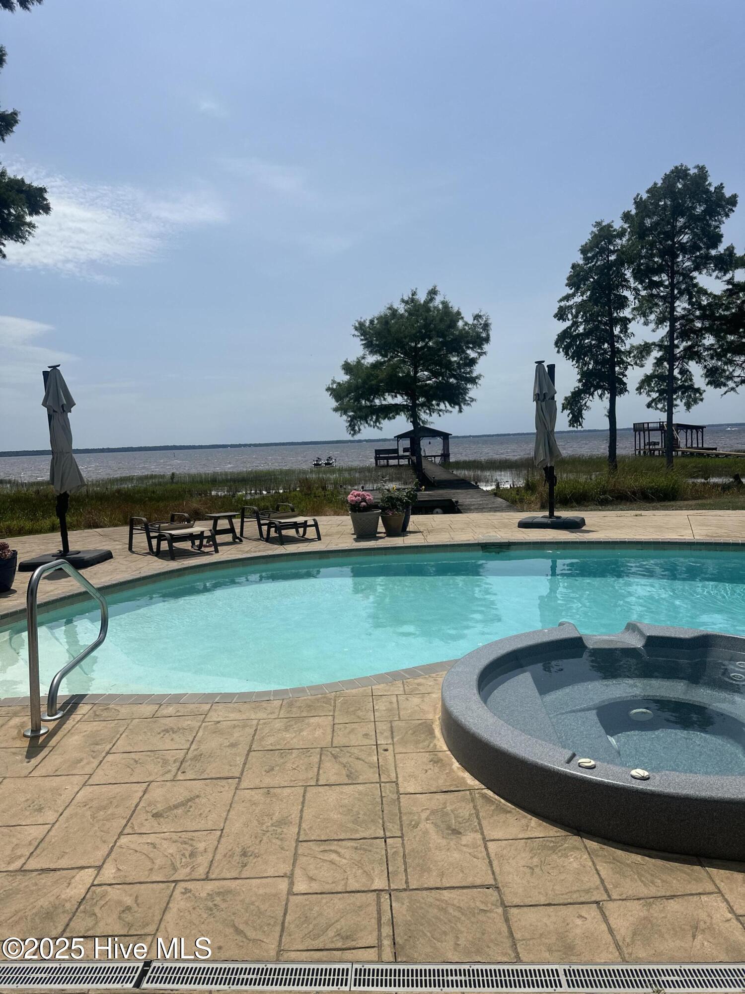 100514130 | Photo 135