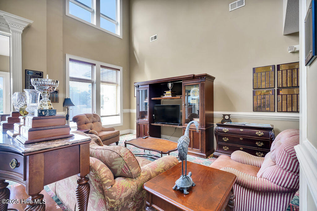 100535984 | Photo 139