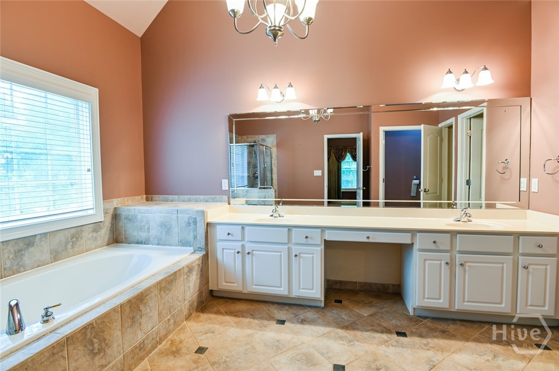 Owner's Bathroom