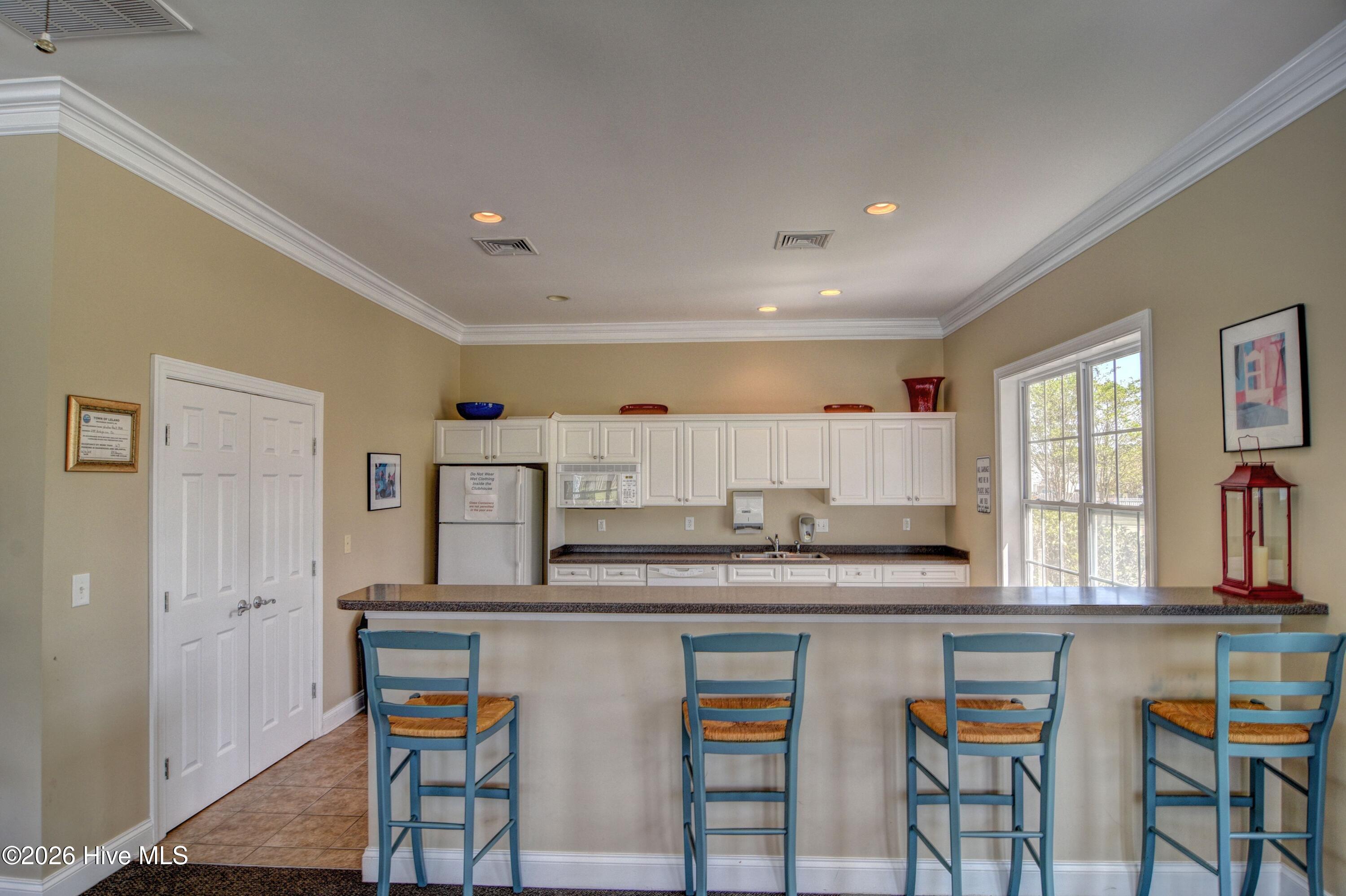 100561513 | Photo 33