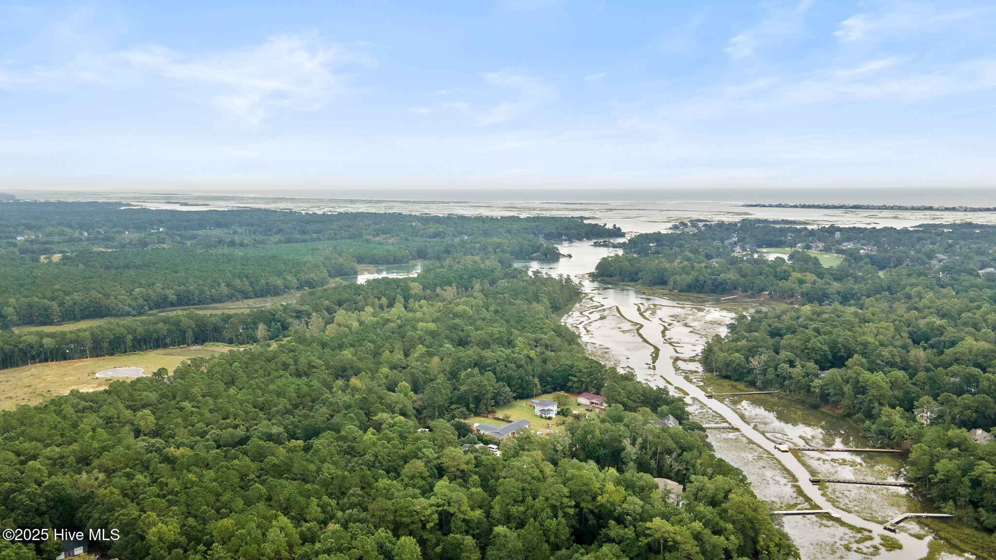 100535838 | Photo 11