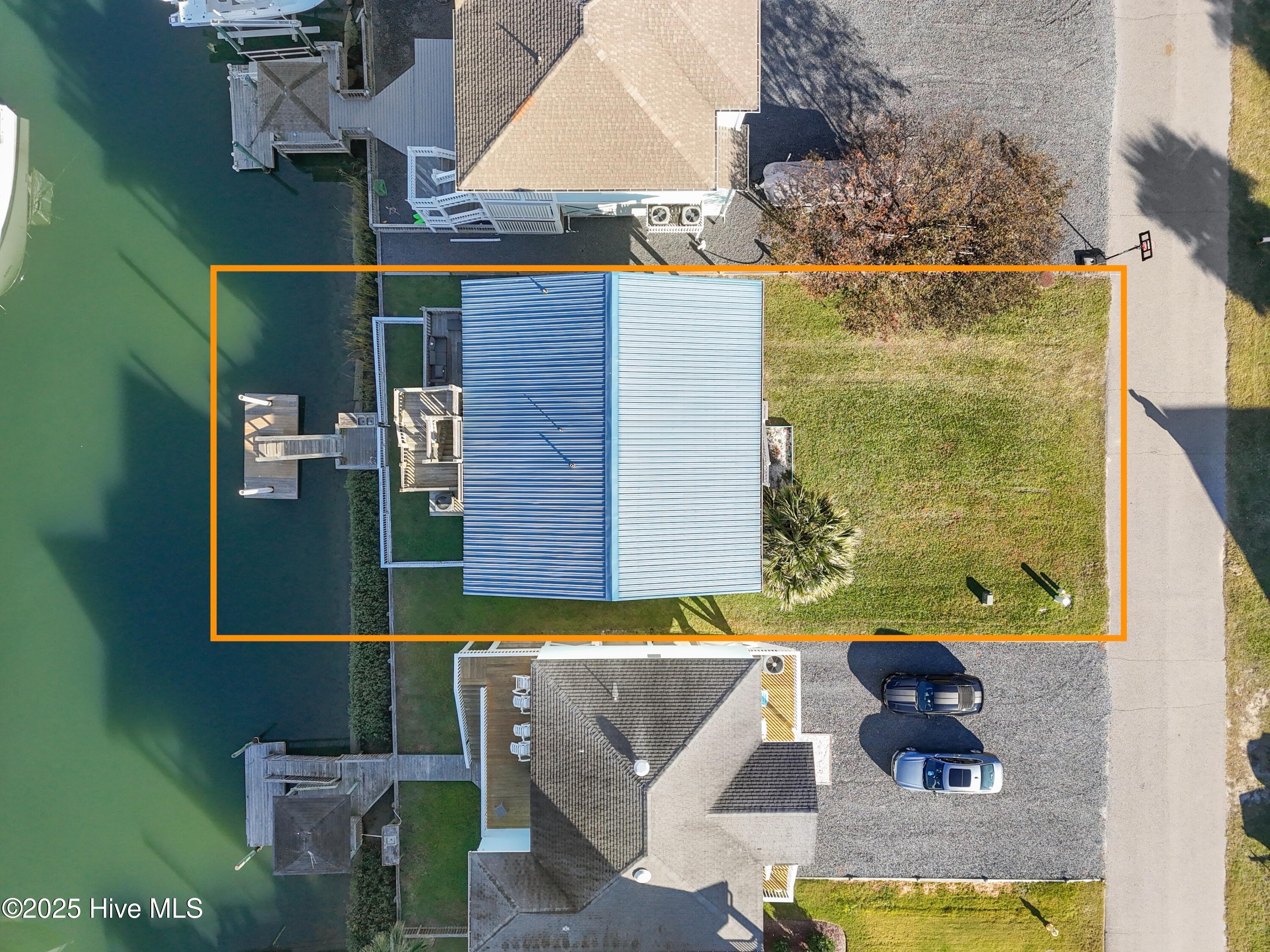 100542122 | Photo 63