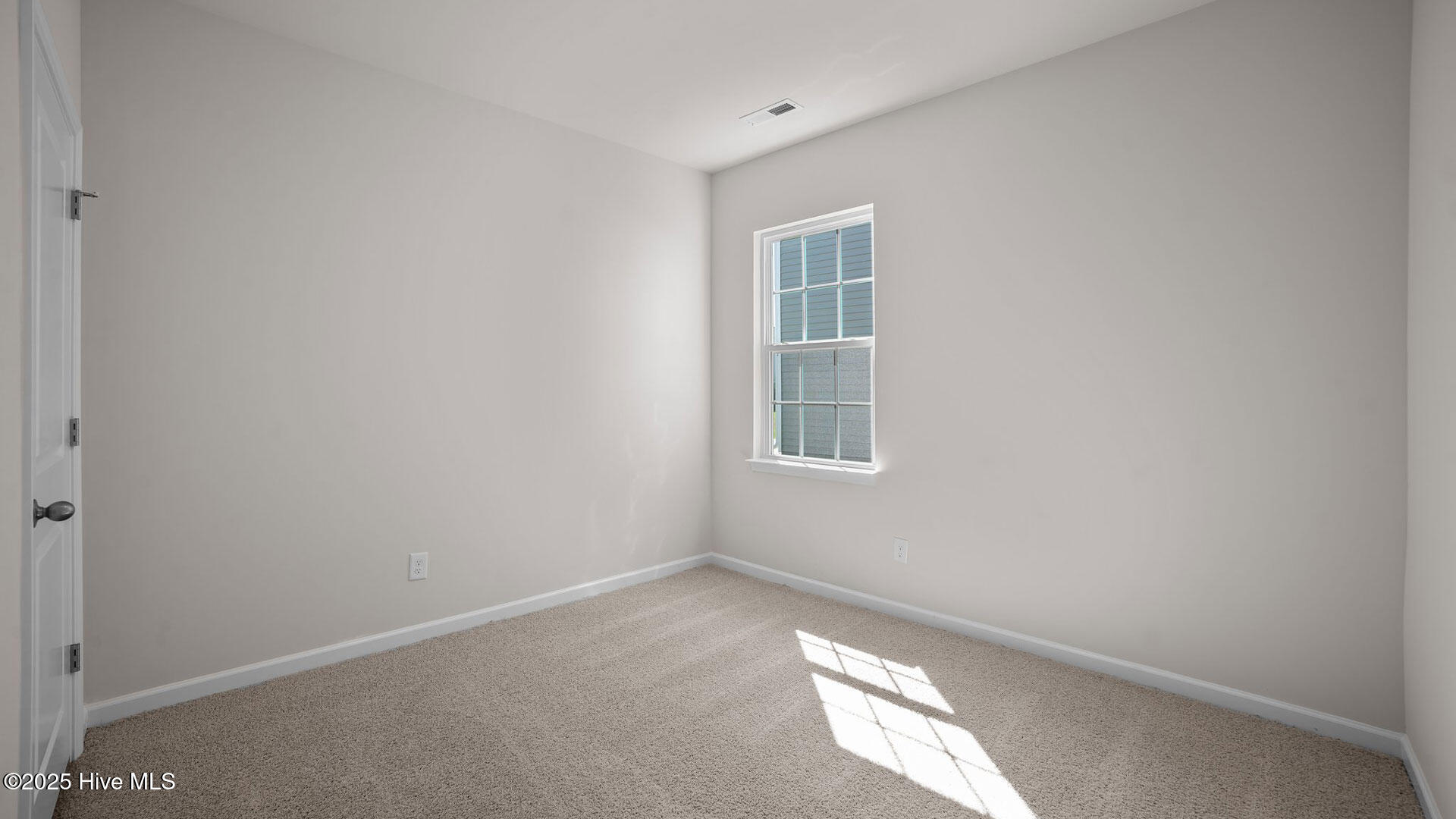 5th image of 1500 Stone Wood Dr, Winterville, NC 28590 | MLS# 100596747
