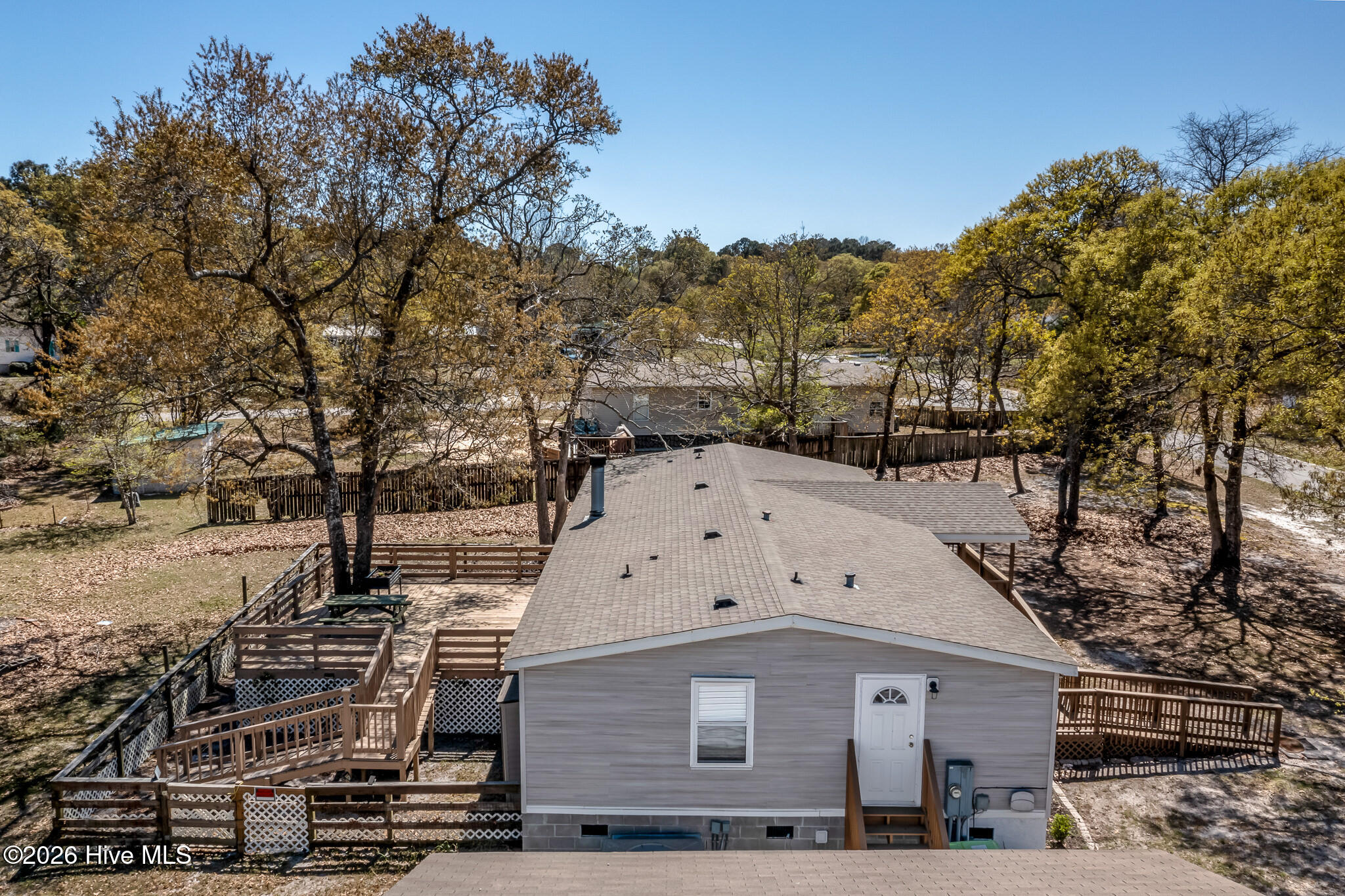 100564681 | Photo 37