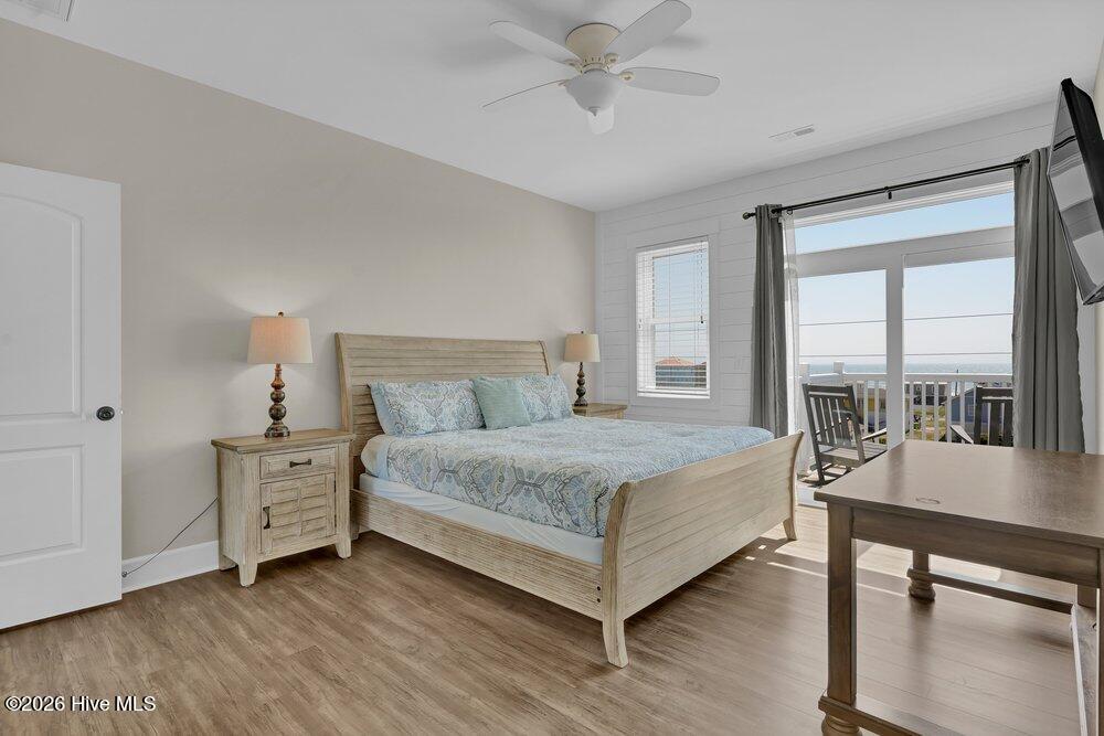 100564441 | Photo 22