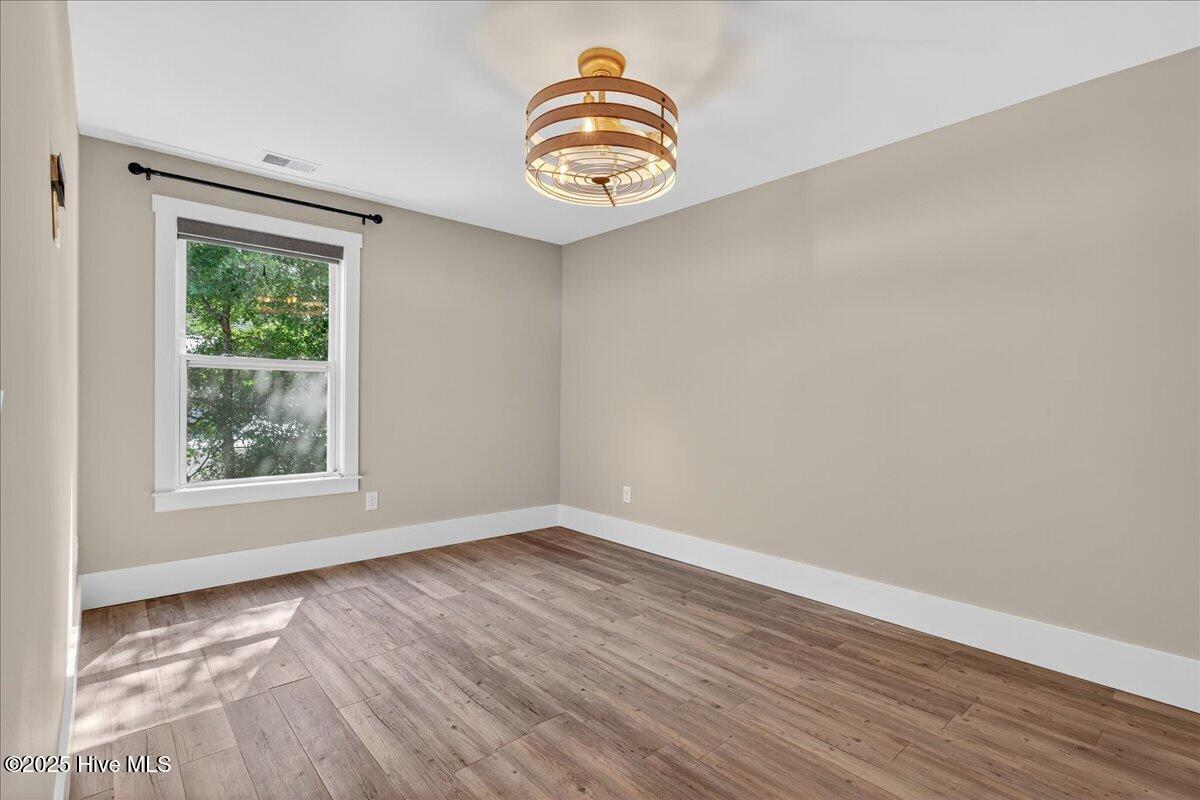 100514096 | Photo 39