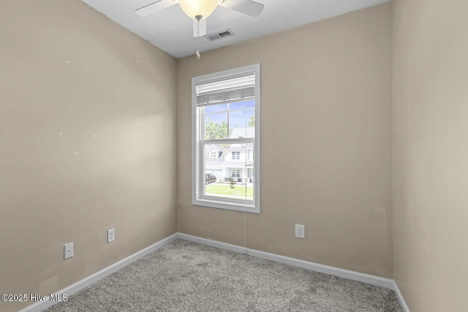 100506336 | Photo 17