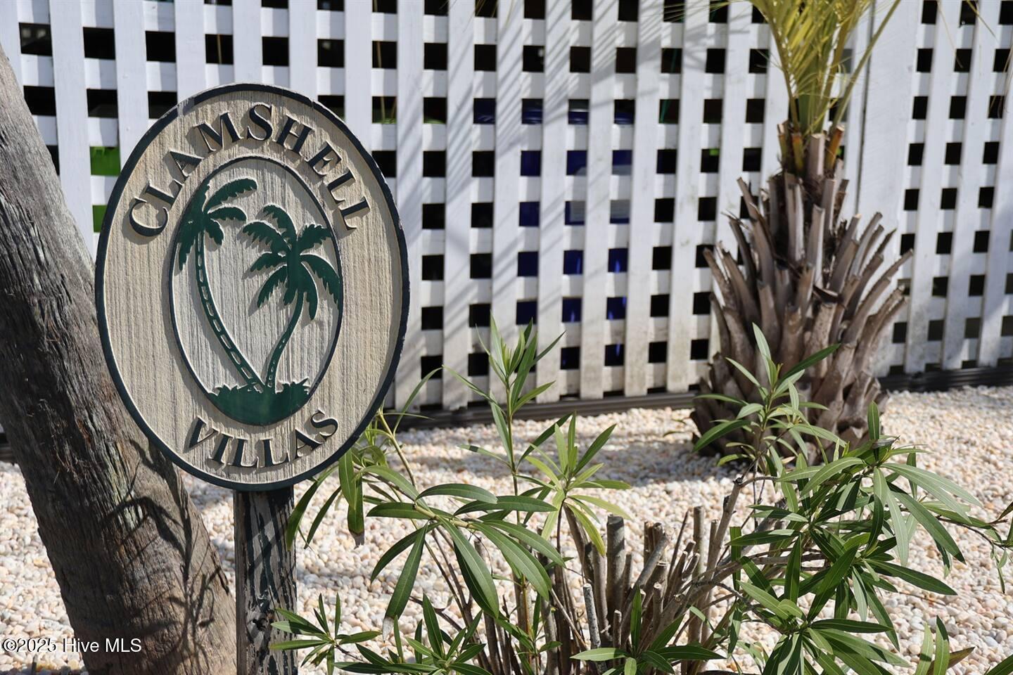 100557922 | Photo 43