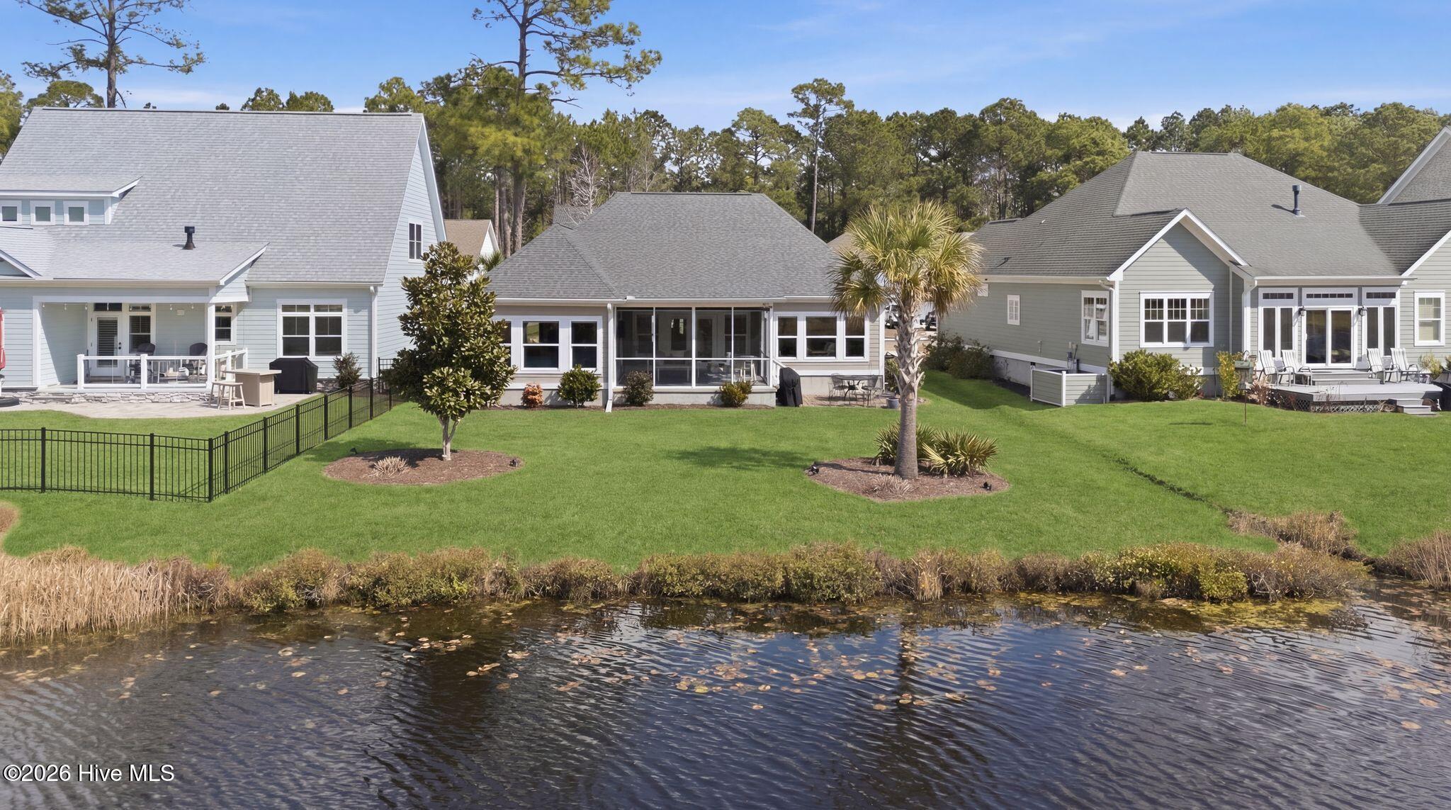 1463 Pinecroft Lane SE, Bolivia, NC, 28422