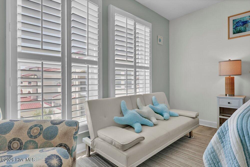 100569395 | Photo 20