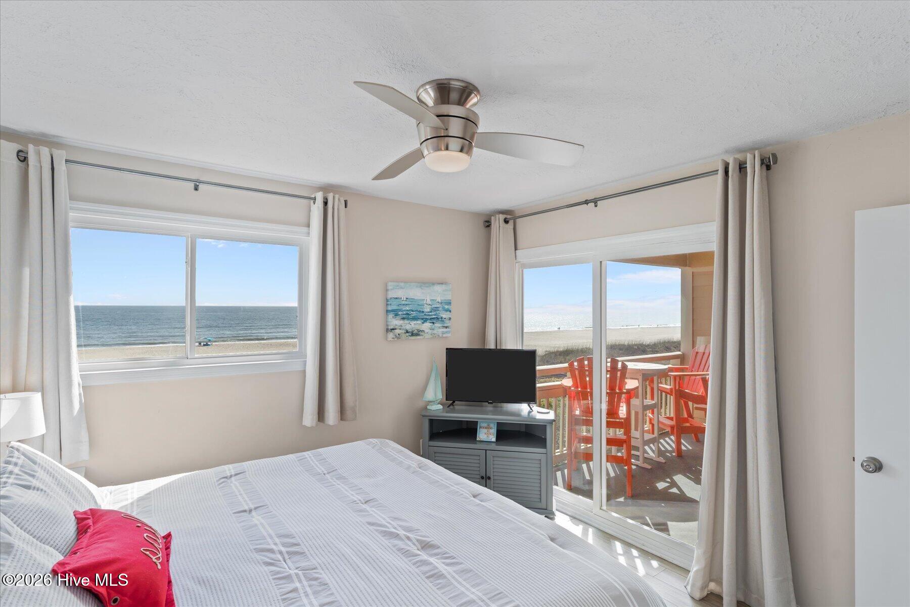 100564383 | Photo 31