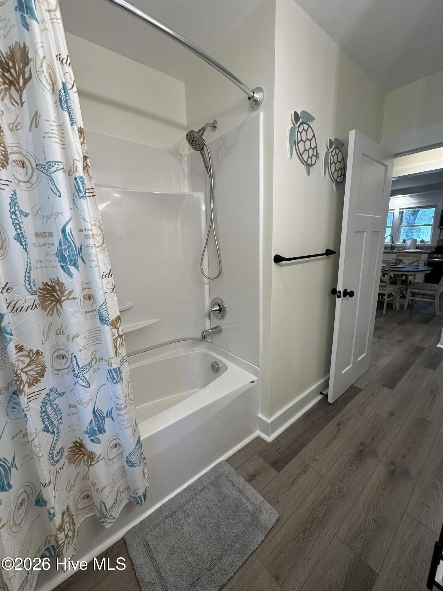 100556004 | Photo 12