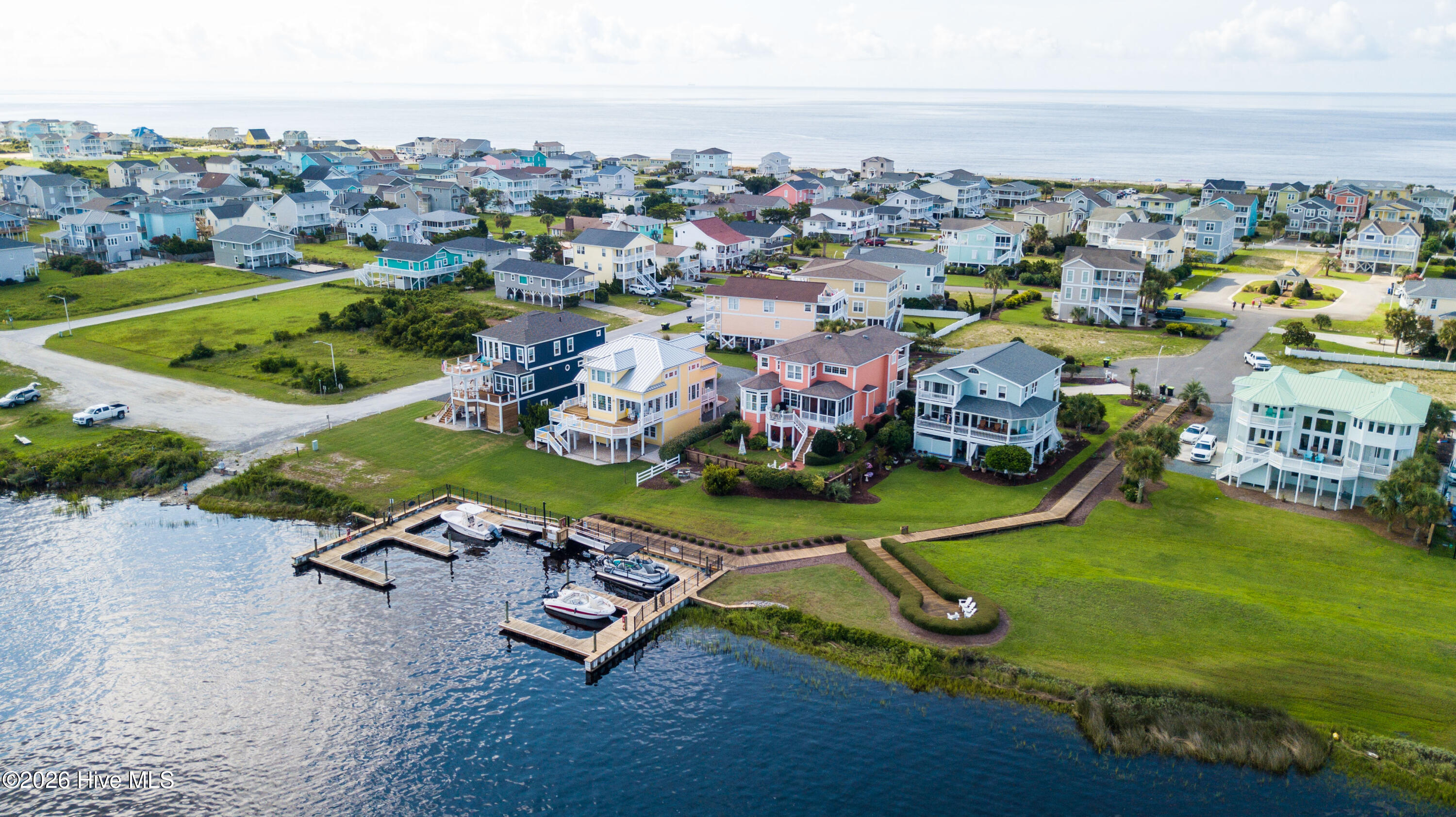 100566975 | Photo 59