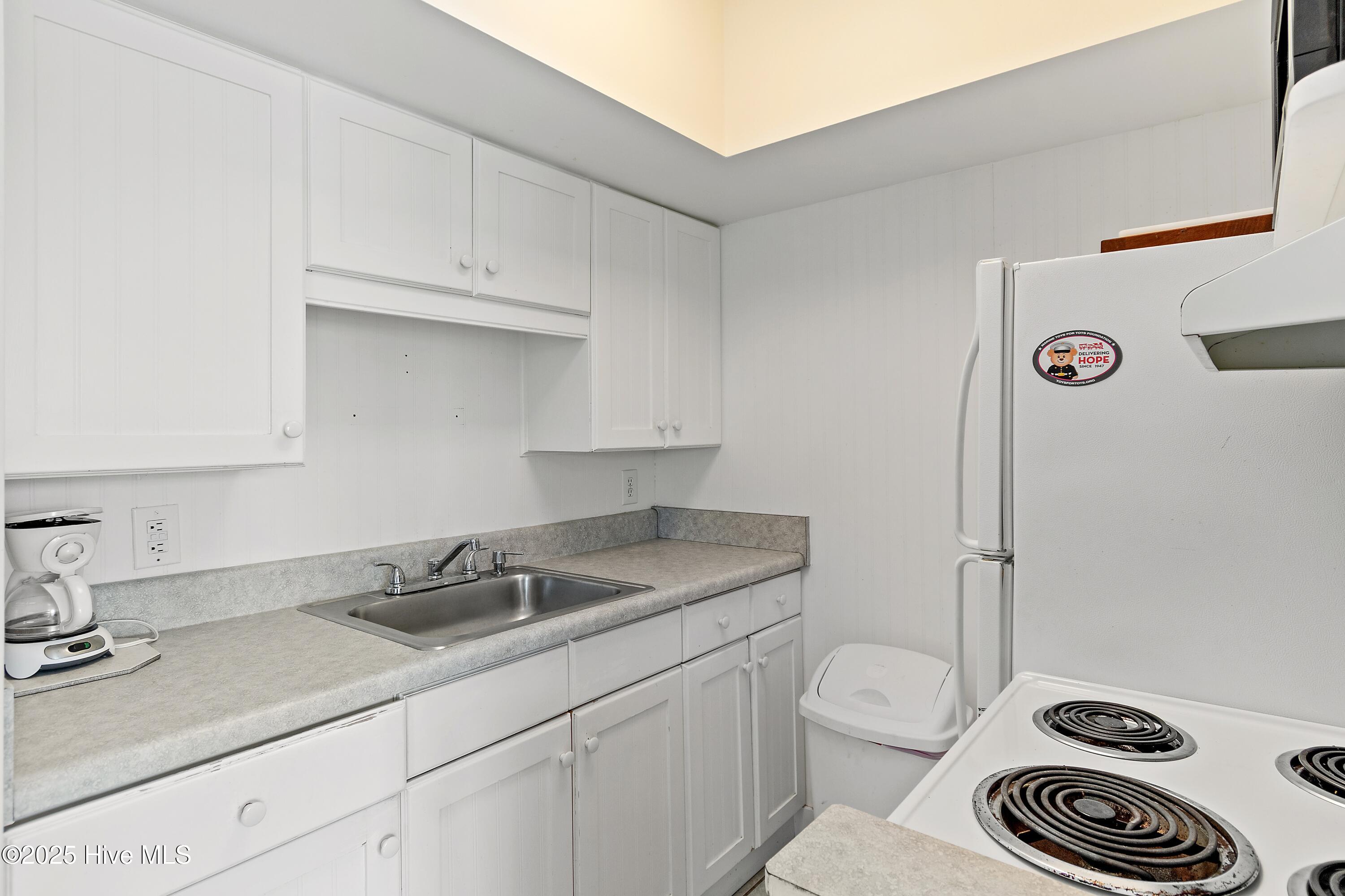 100553483 | Photo 11