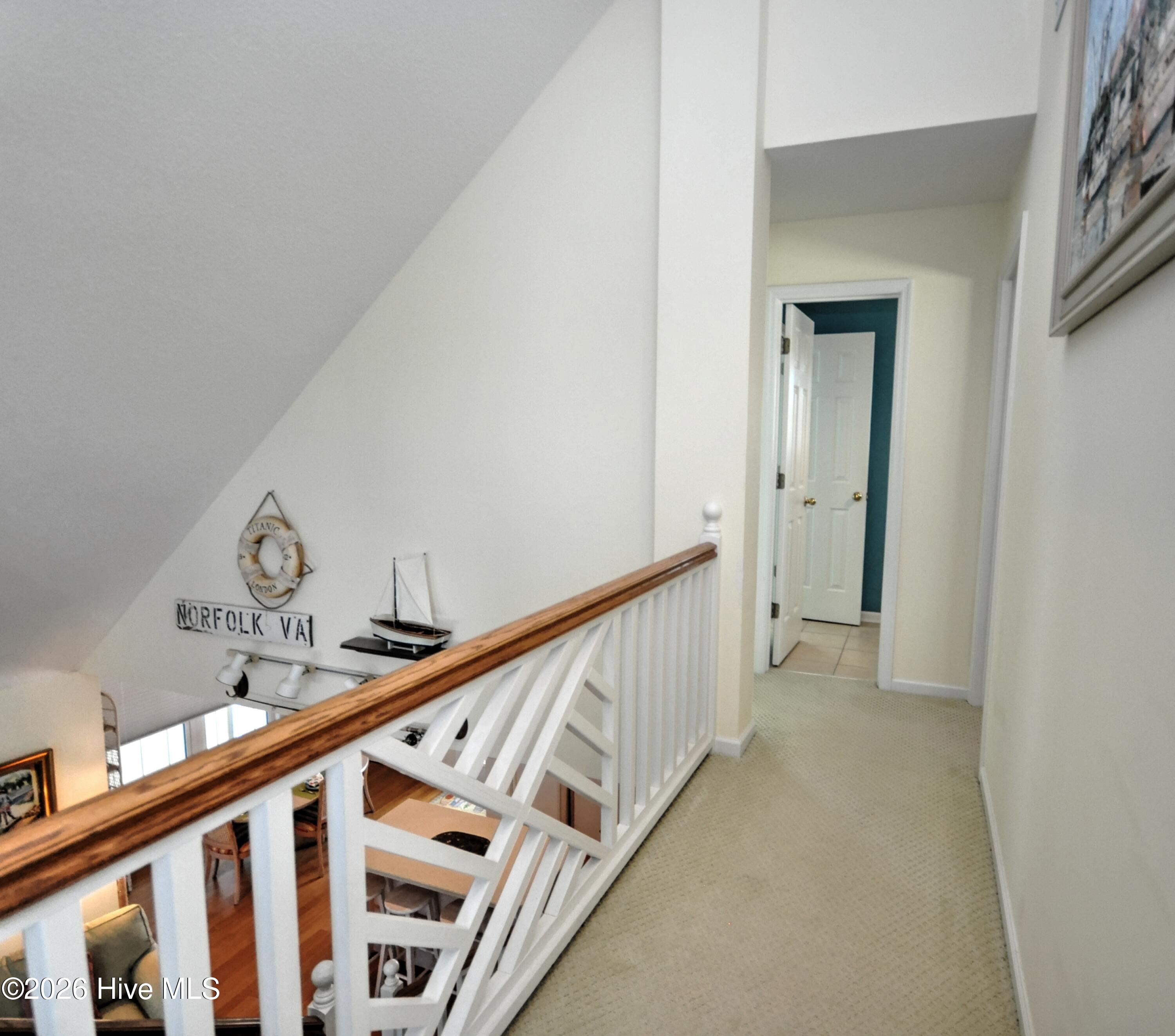 100549802 | Photo 21