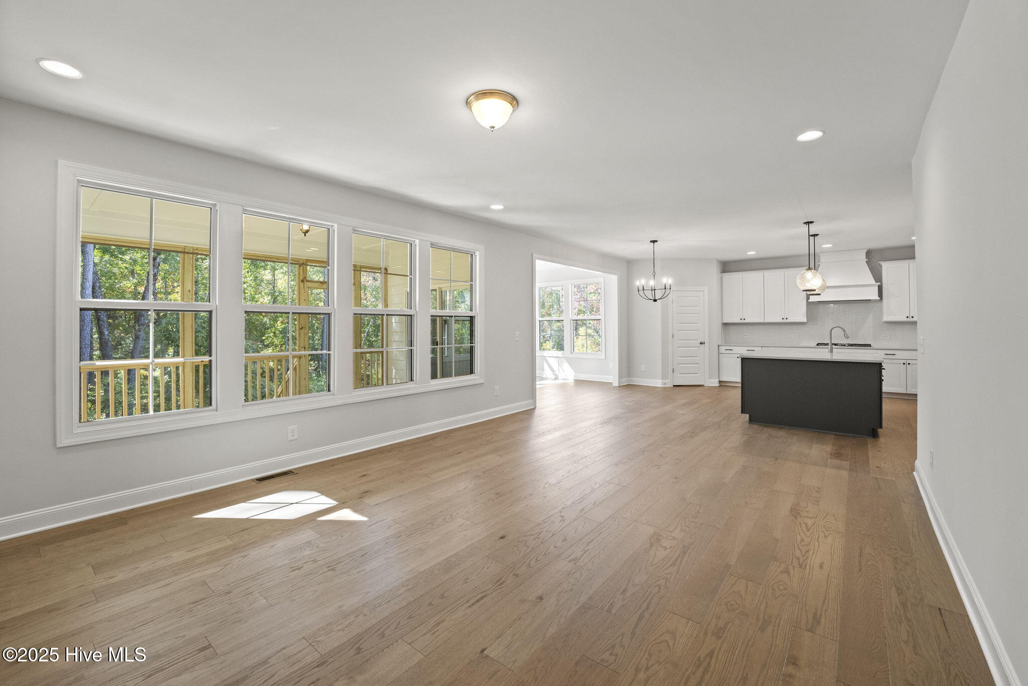 003_Grayson_Open Floor Plan