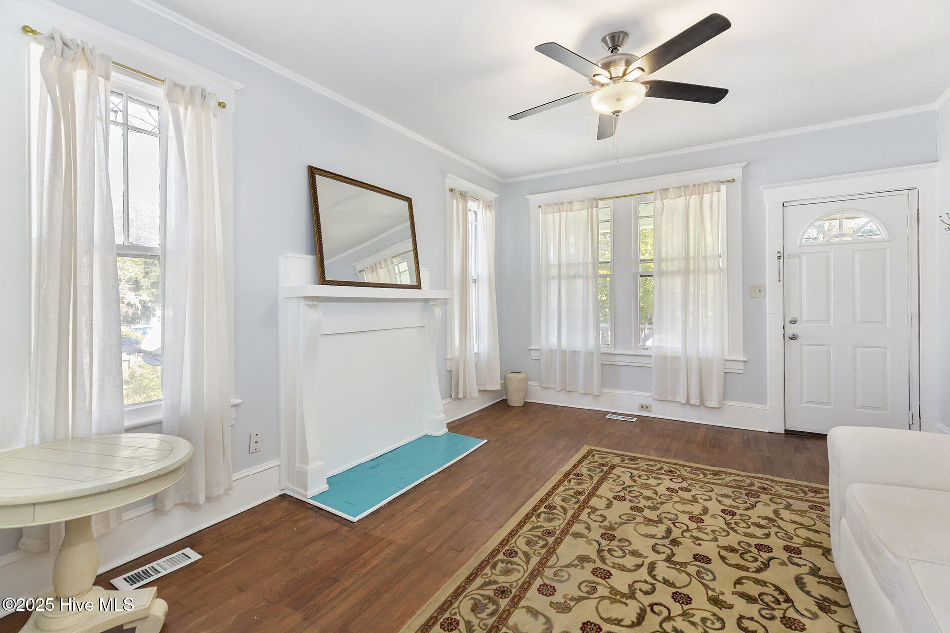 100540157 | Photo 11