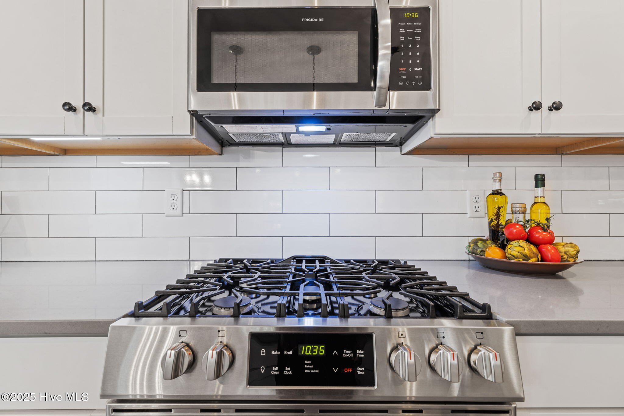 100541268 | Photo 16