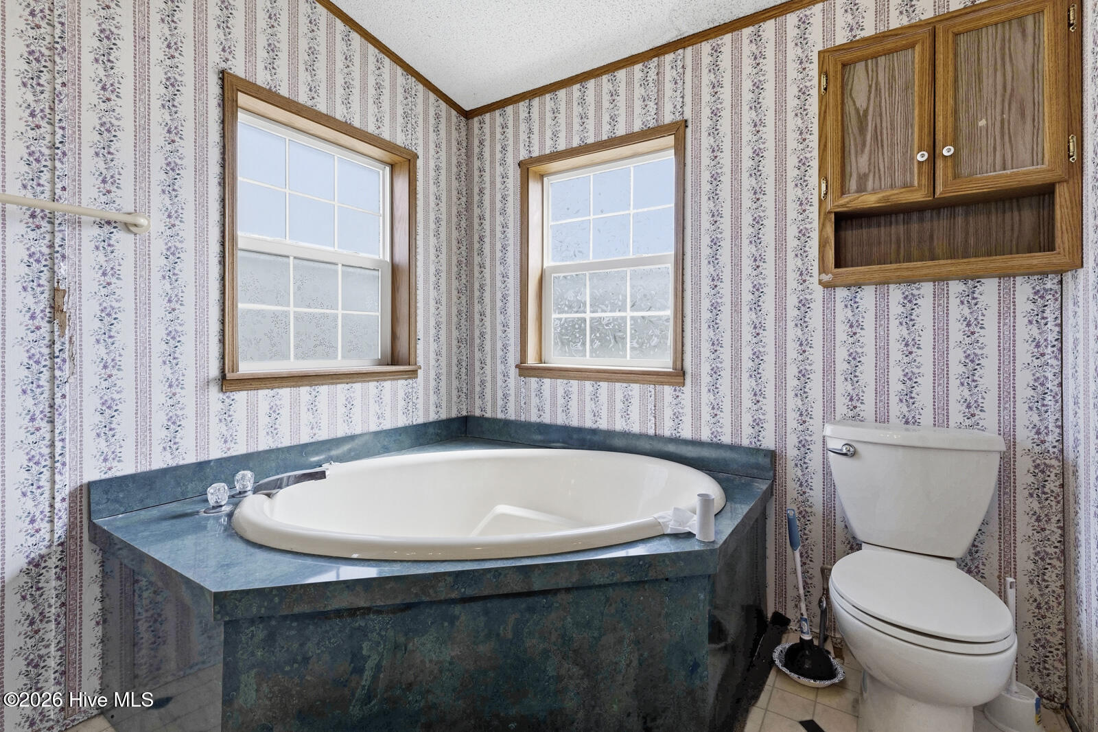 100561628 | Photo 16