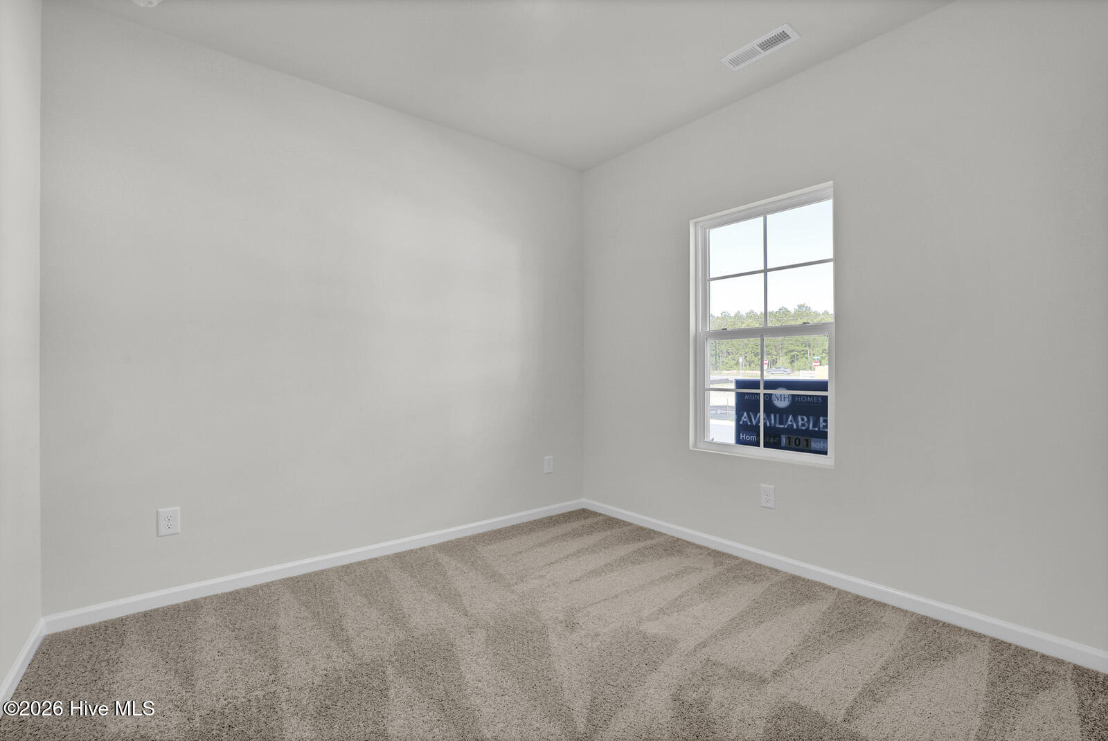 100550111 | Photo 19