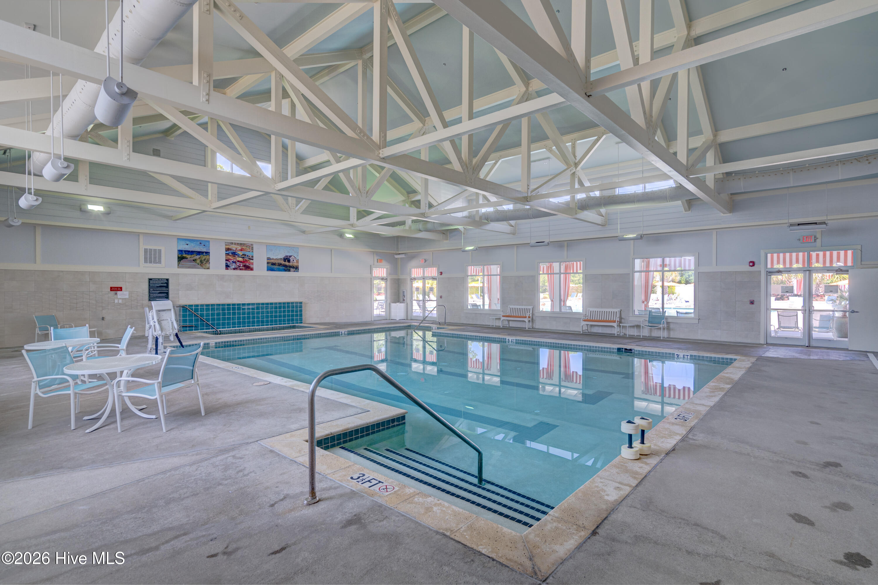 100559024 | Photo 42