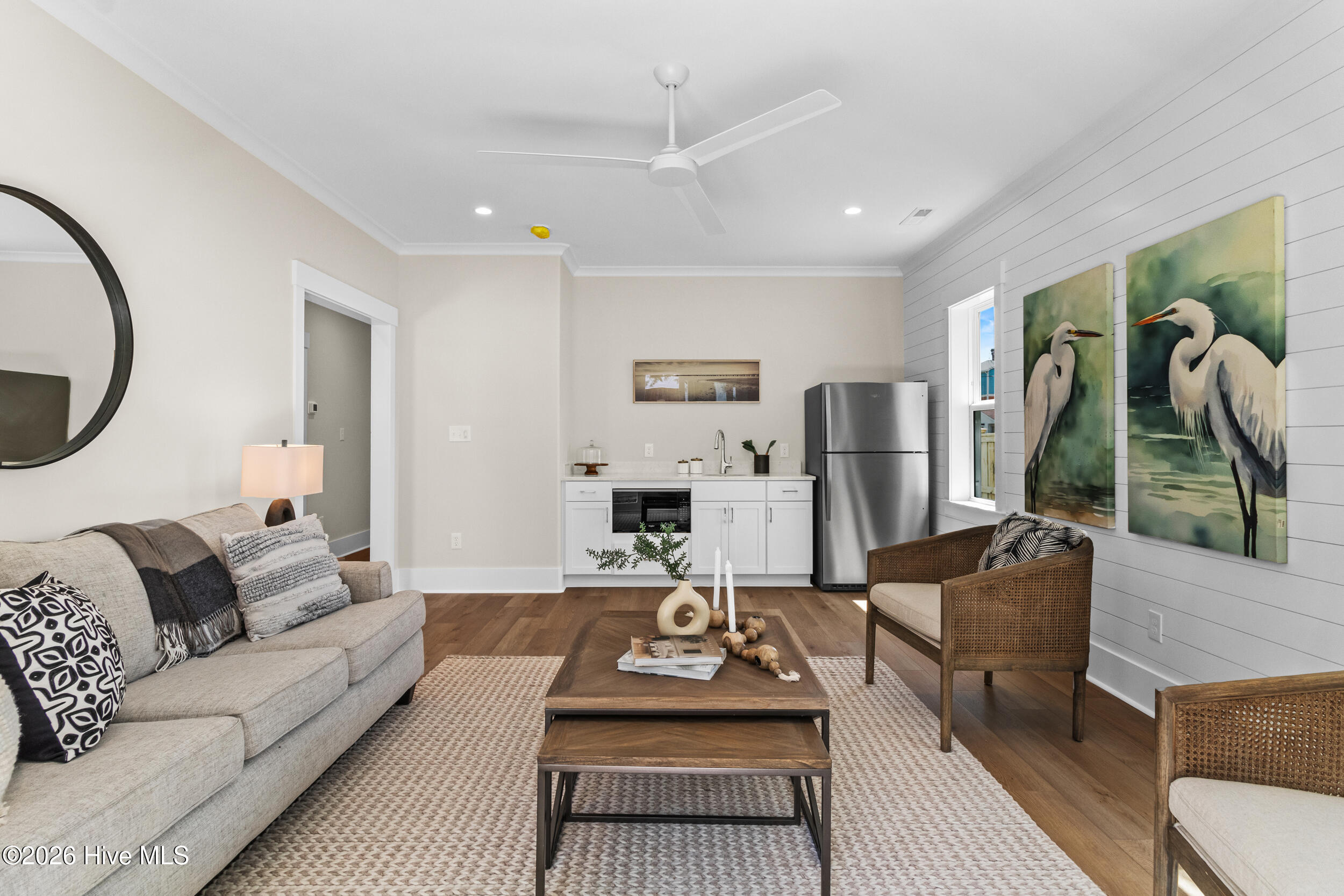 100547771 | Photo 35