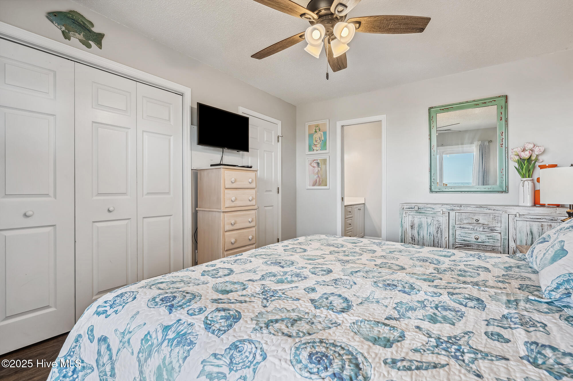 100538972 | Photo 47