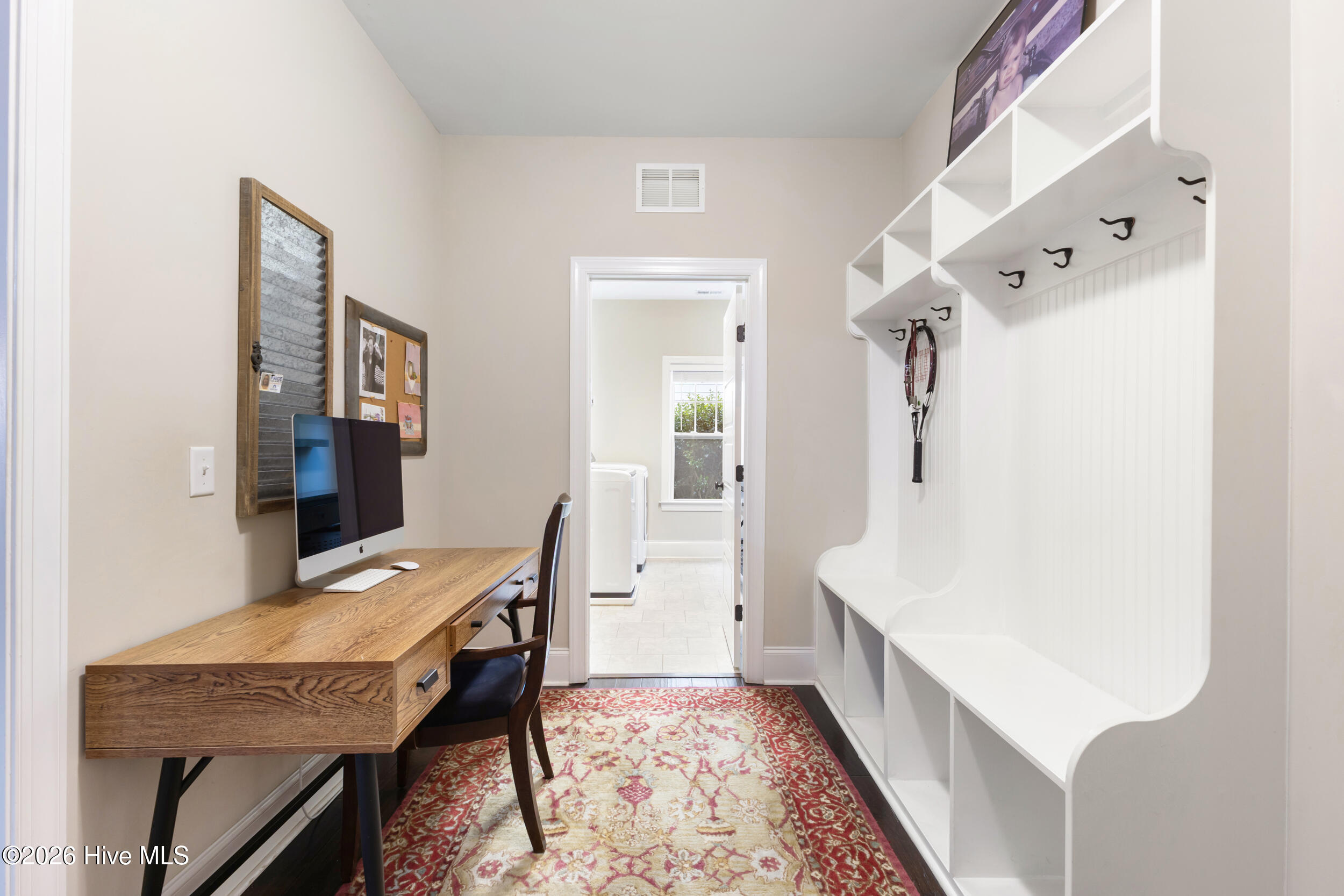 100554071 | Photo 34