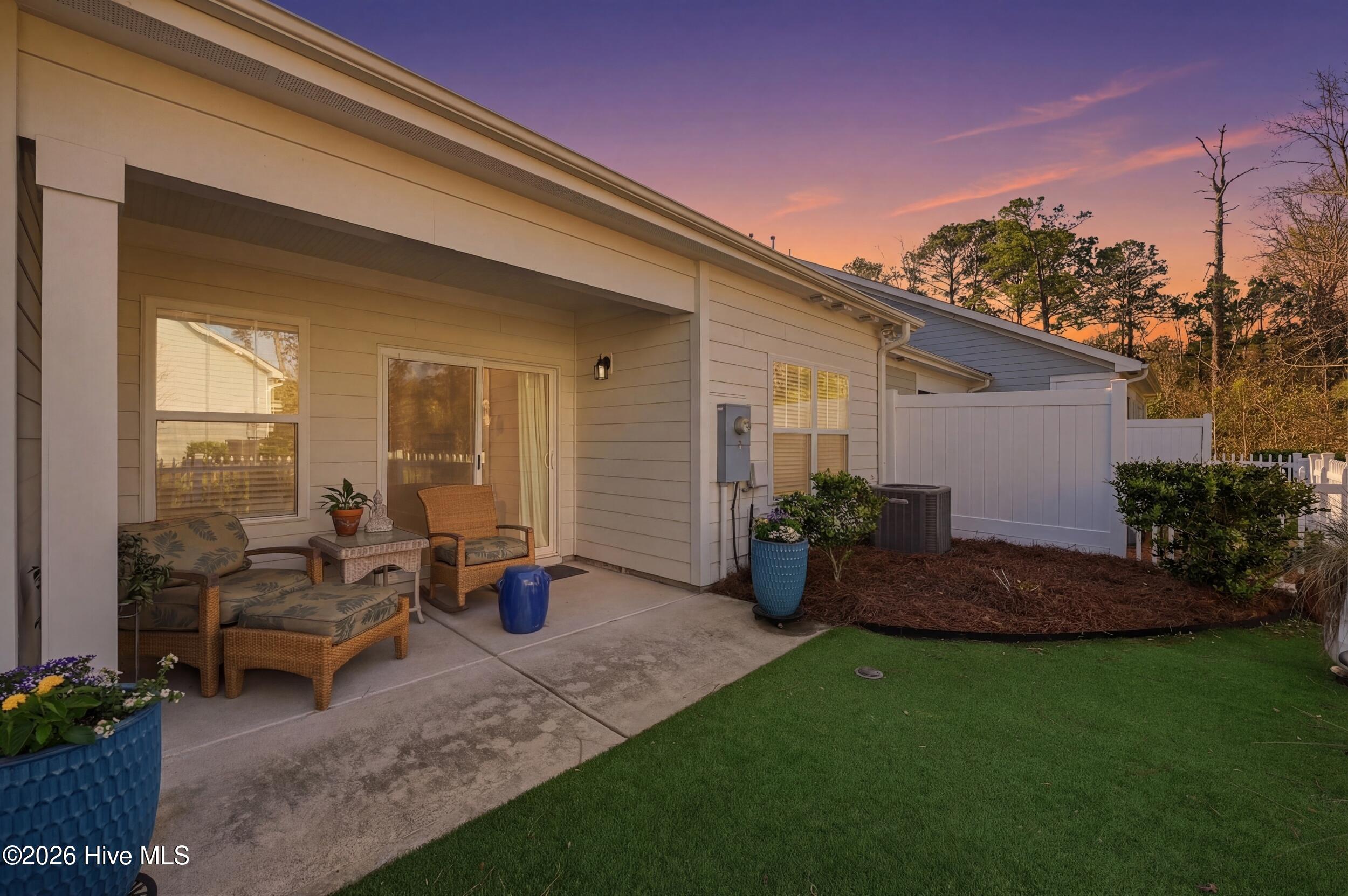 100562776 | Photo 33