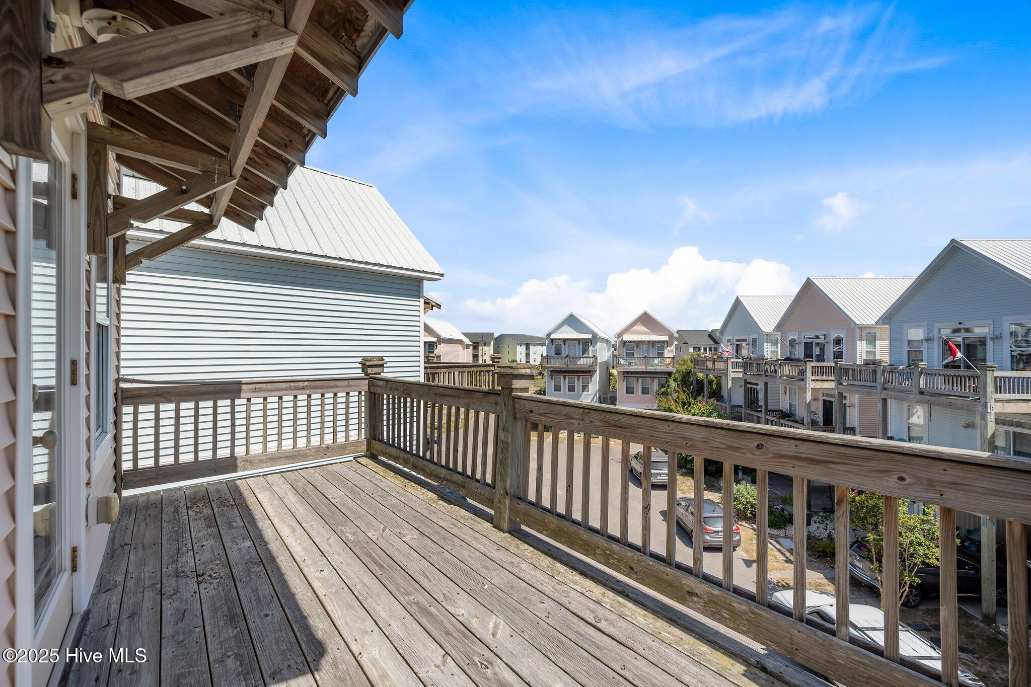 100515598 | Photo 19