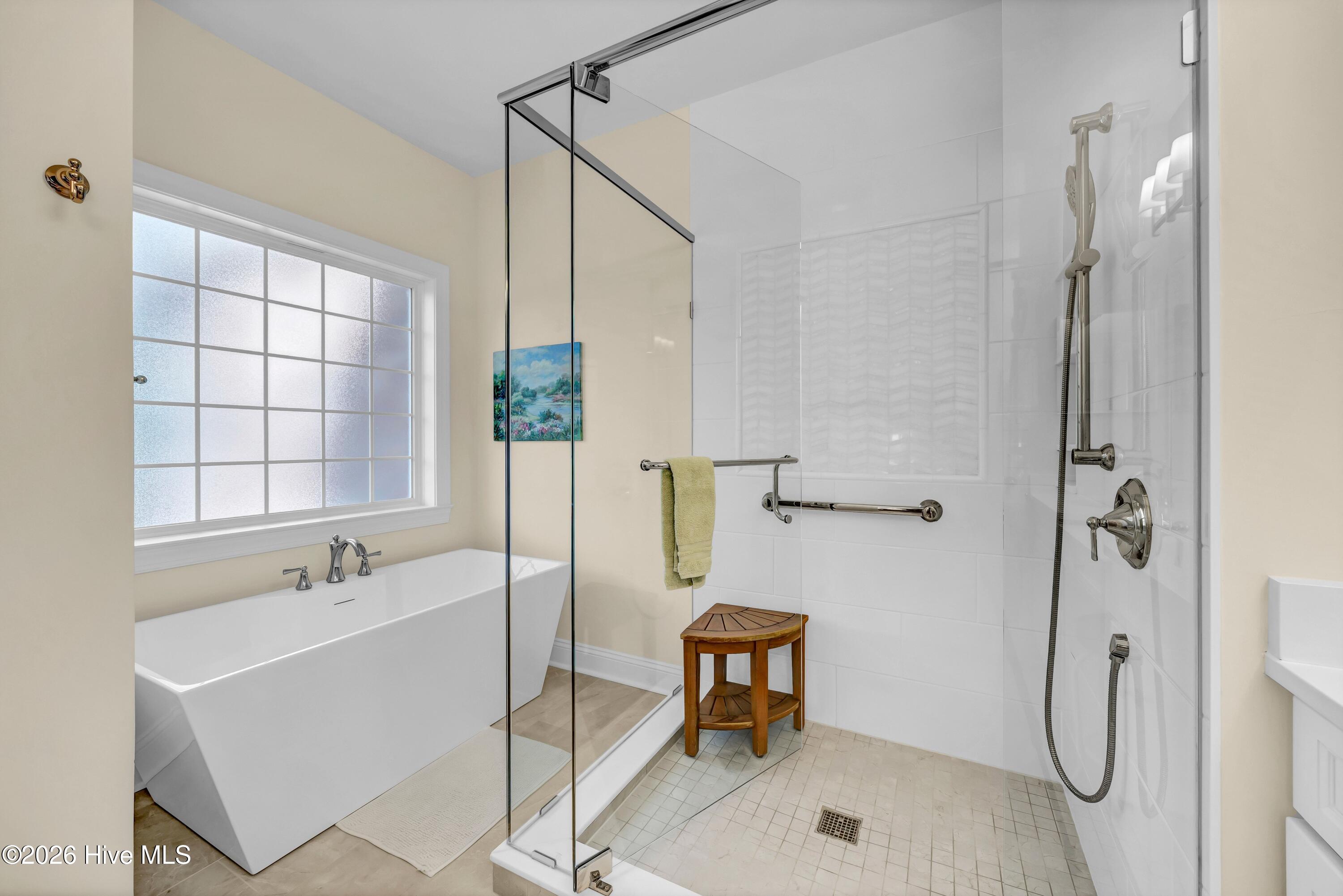 100559758 | Photo 28