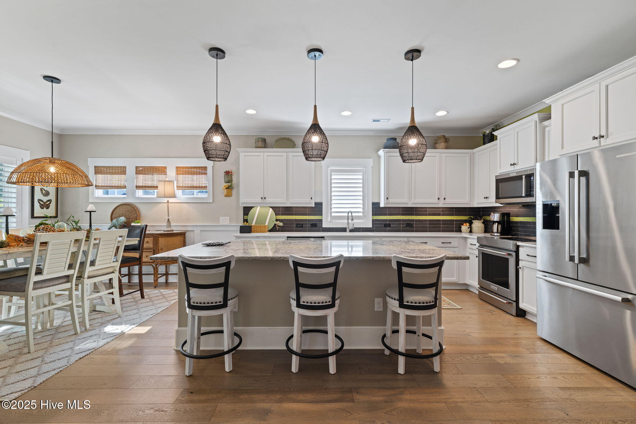 100540140 | Photo 15