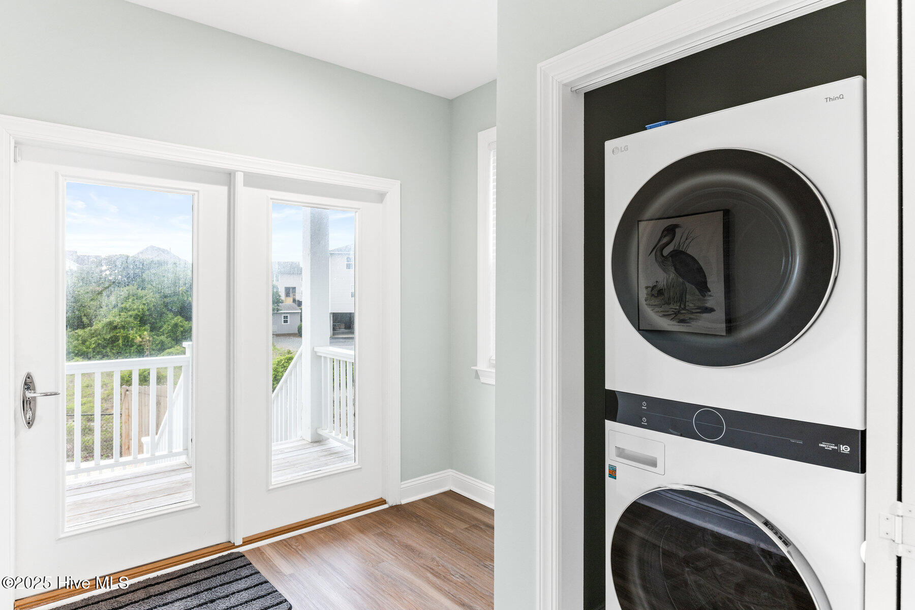 100508763 | Photo 32