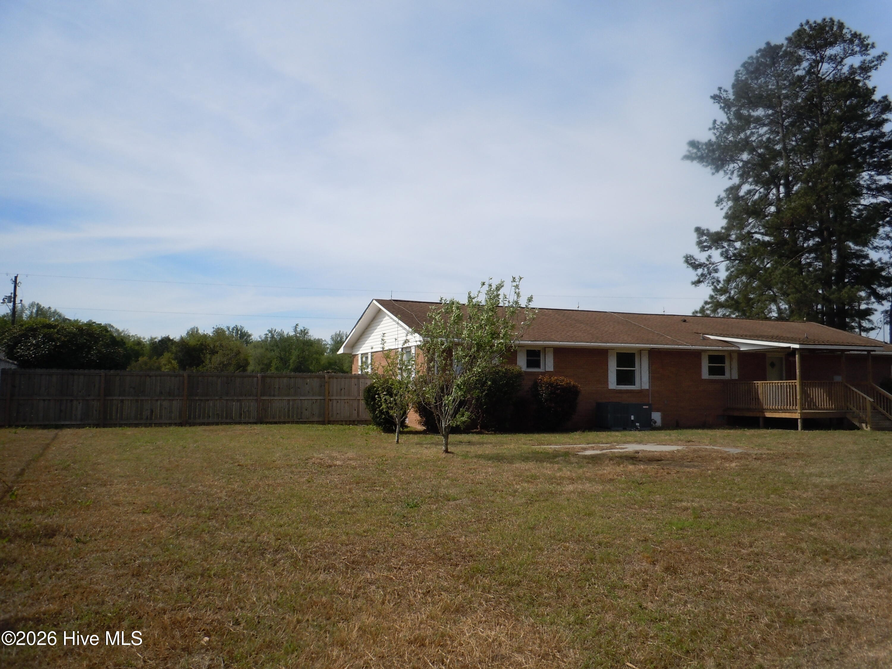 100565752 | Photo 73